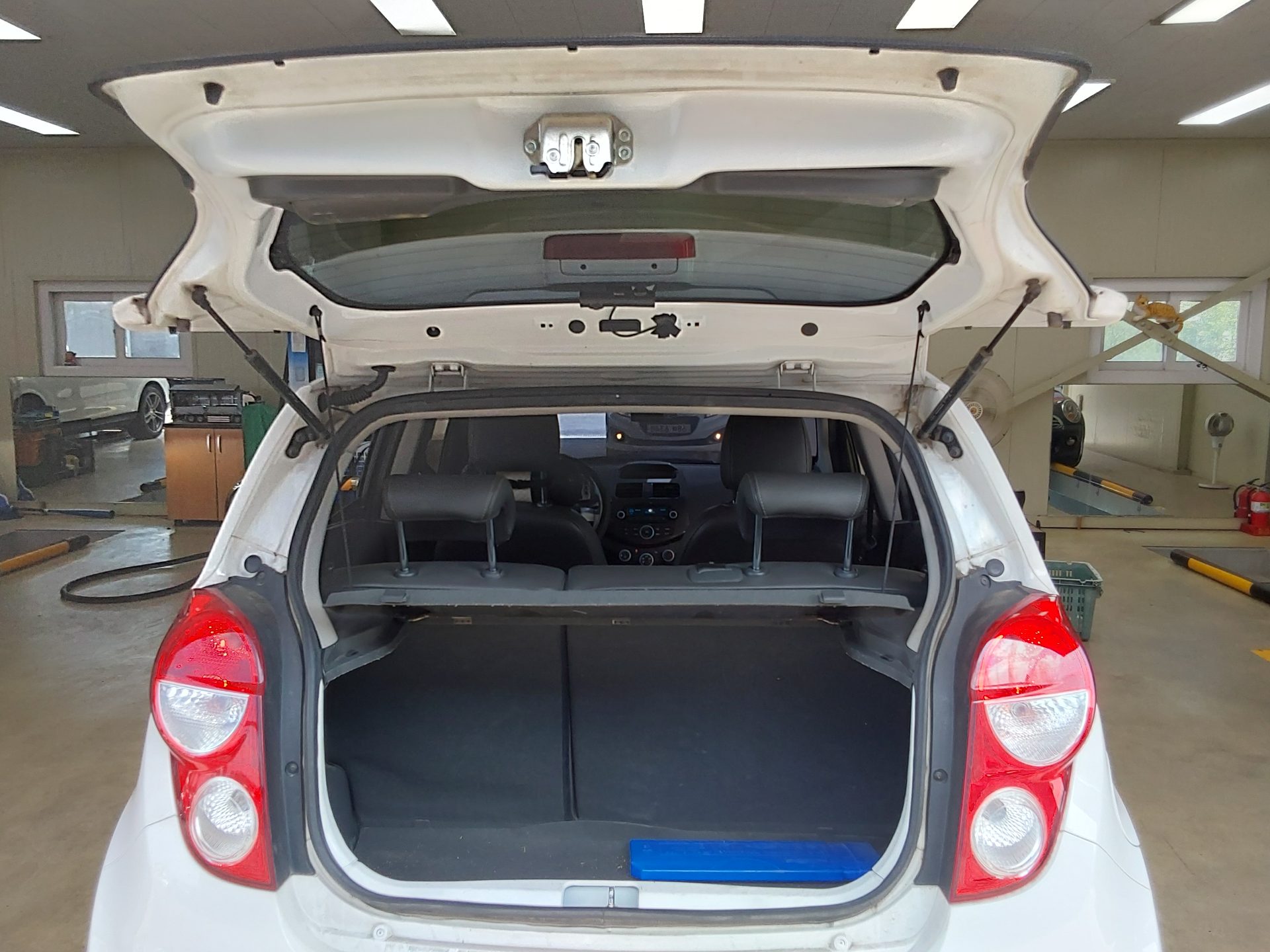 2013 - chevrolet spark