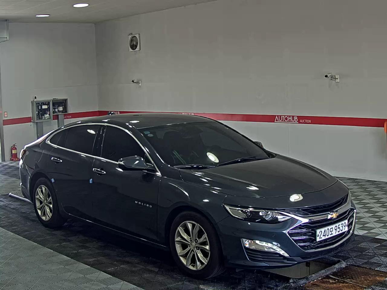 2020 - chevrolet malibu