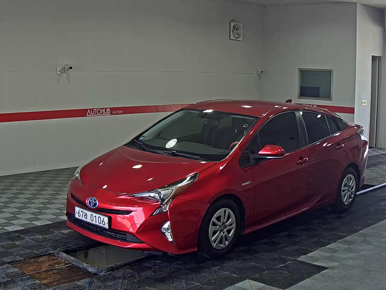 TOYOTA PRIUS (4TH GEN)