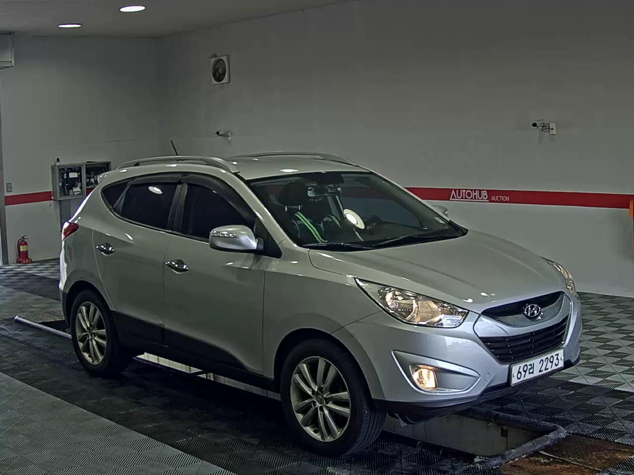 2010 - hyundai tucson