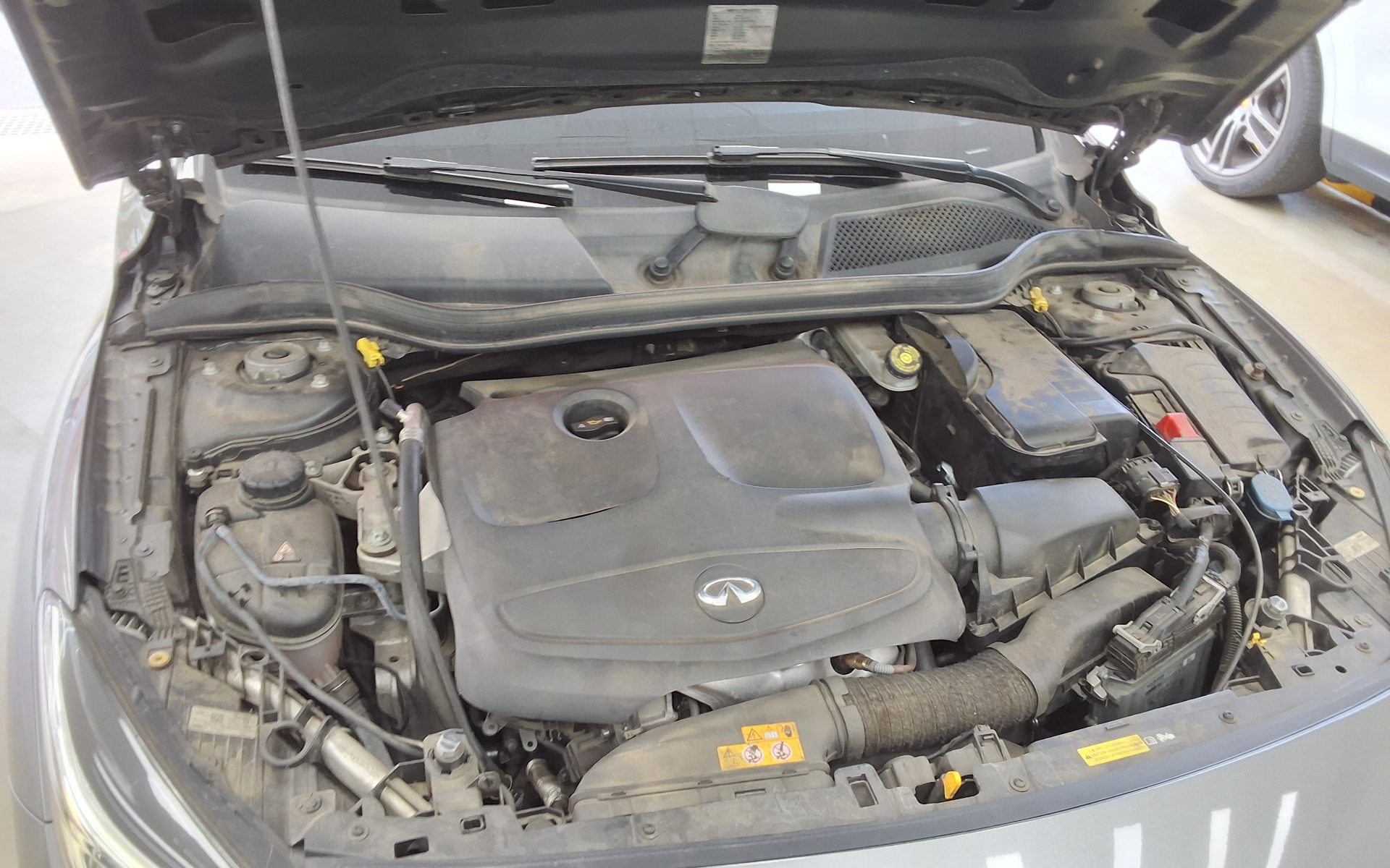 2019 - infiniti q30