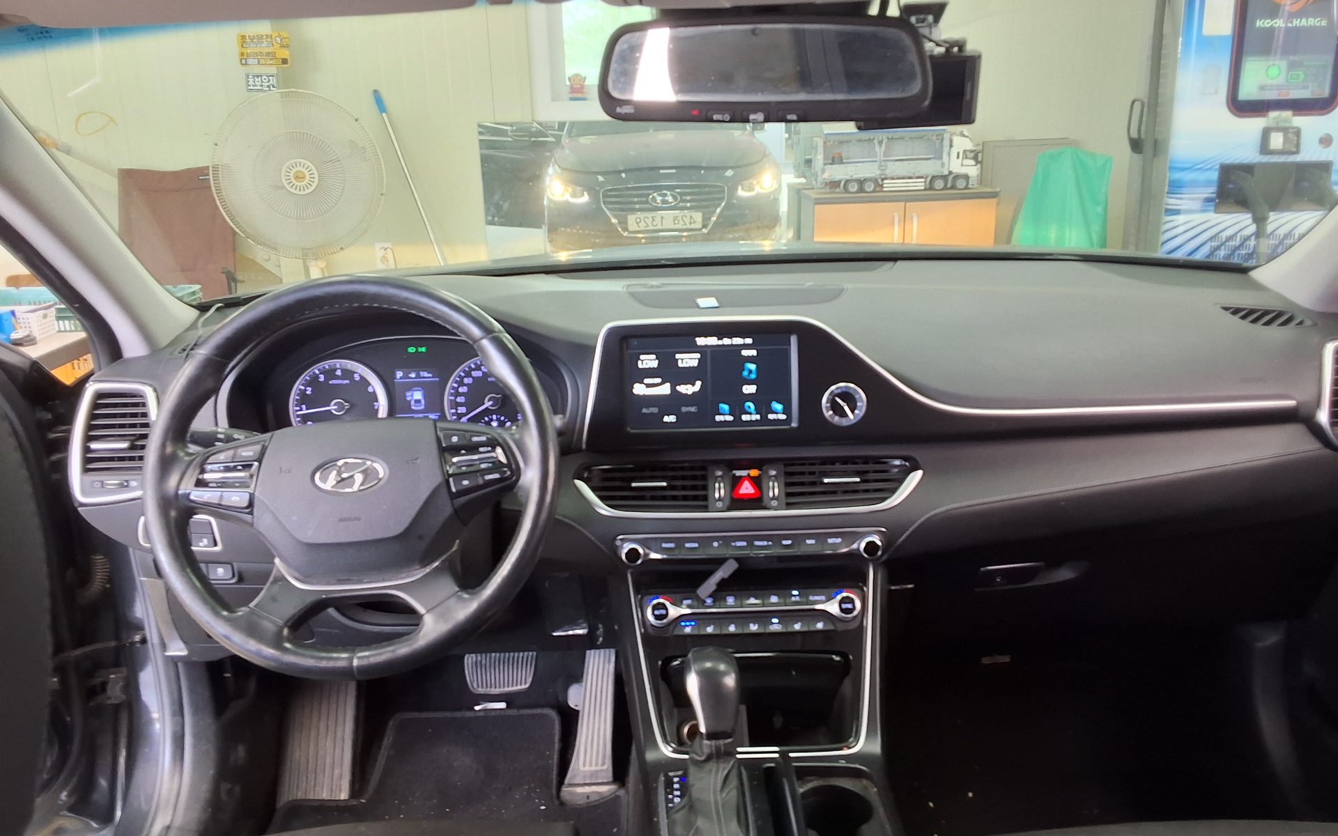 2017 - hyundai grandeur