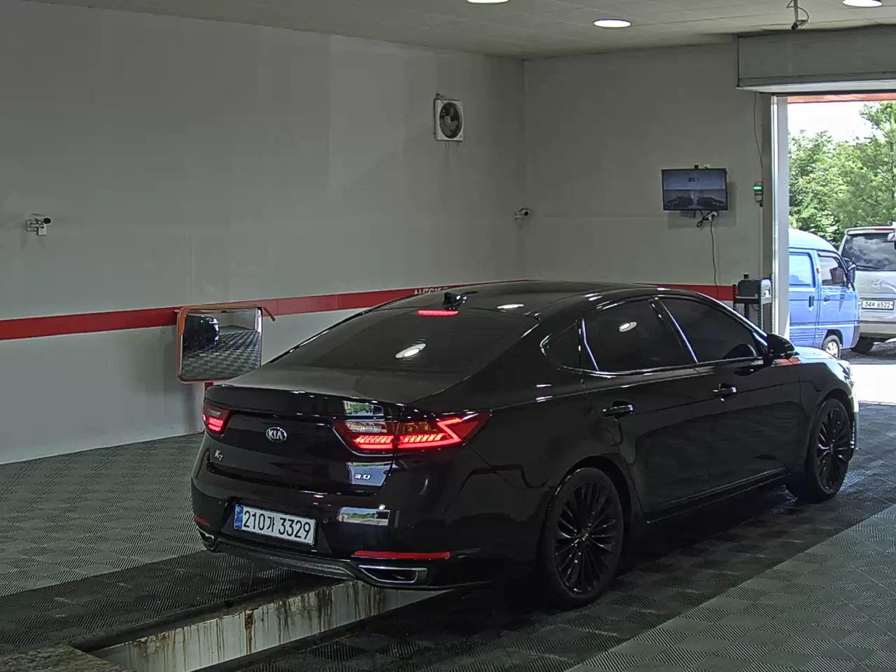 2018 - kia k7
