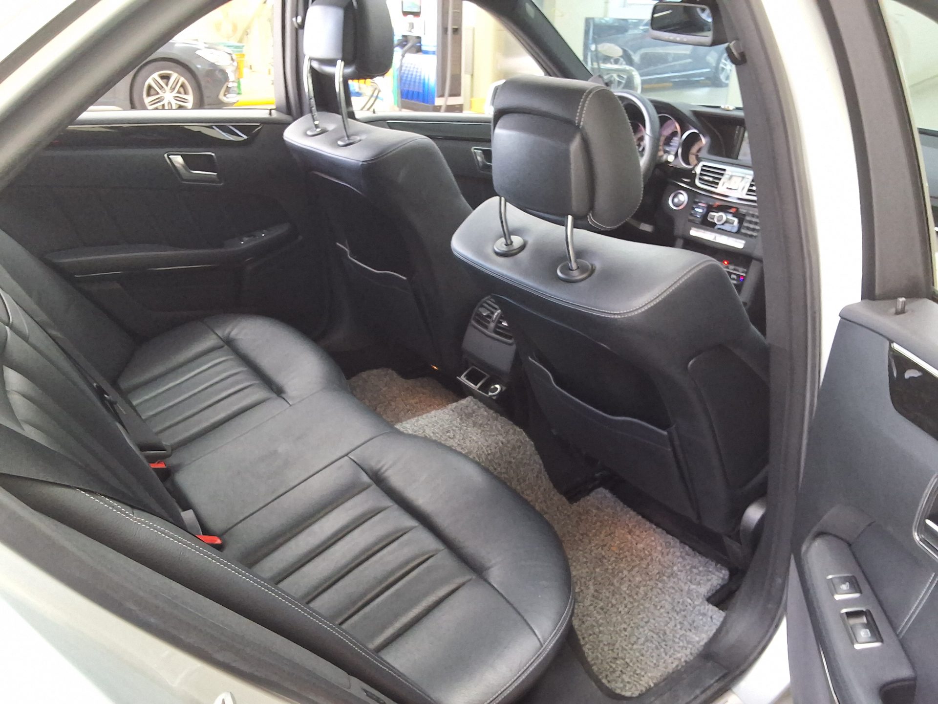 2014 - mercedes-benz e220