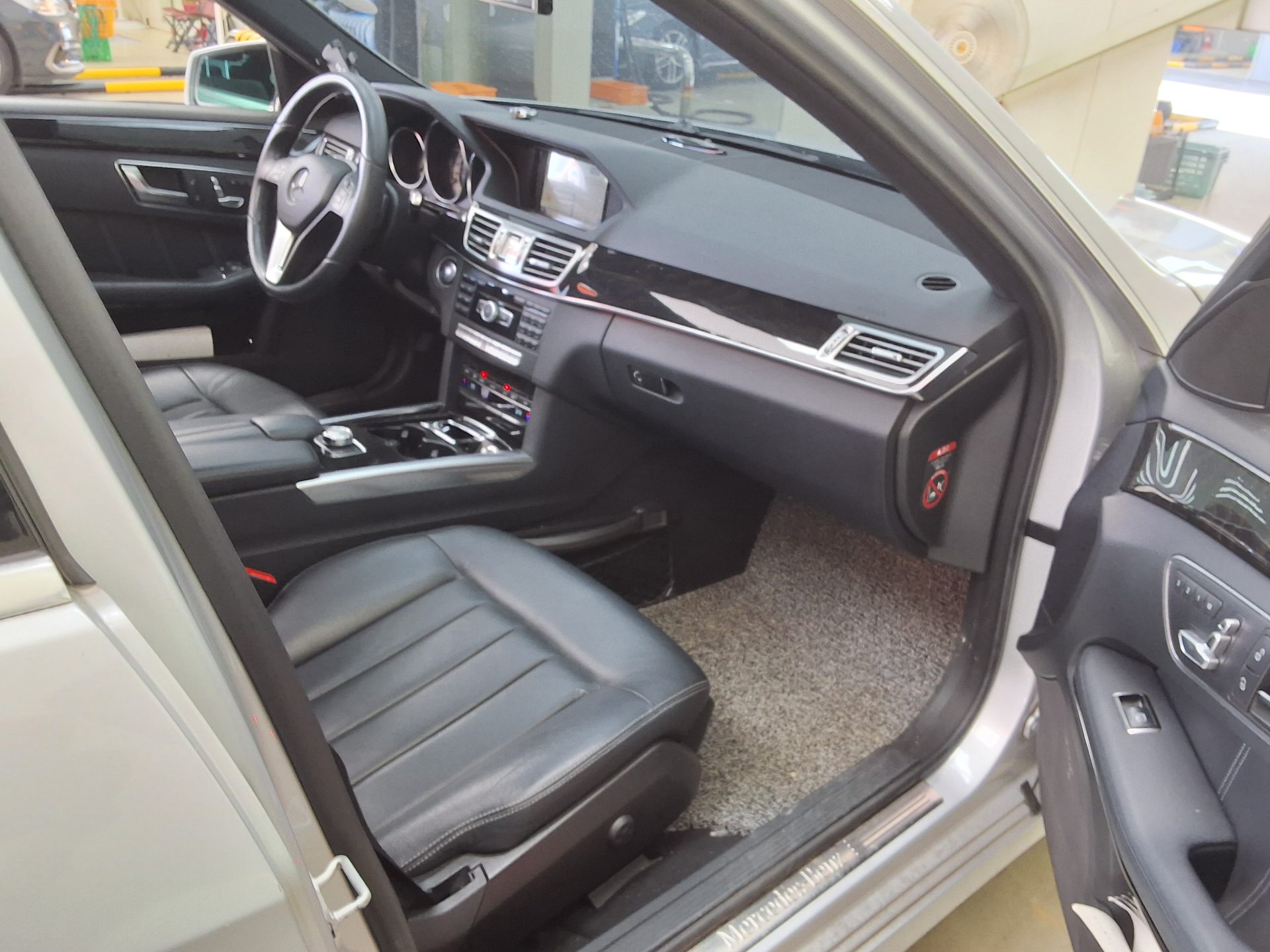 2014 - mercedes-benz e220