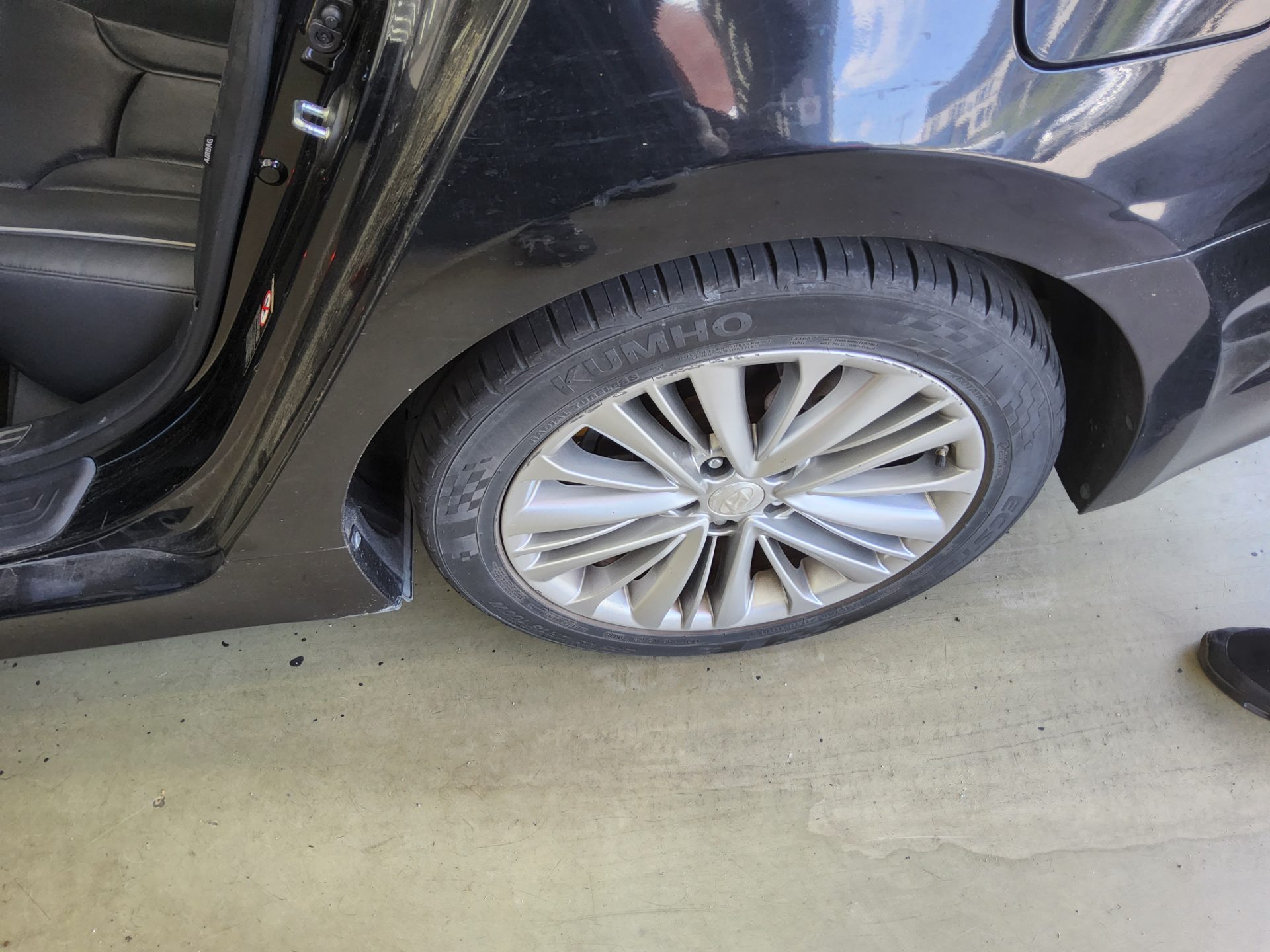 2016 - hyundai aslan