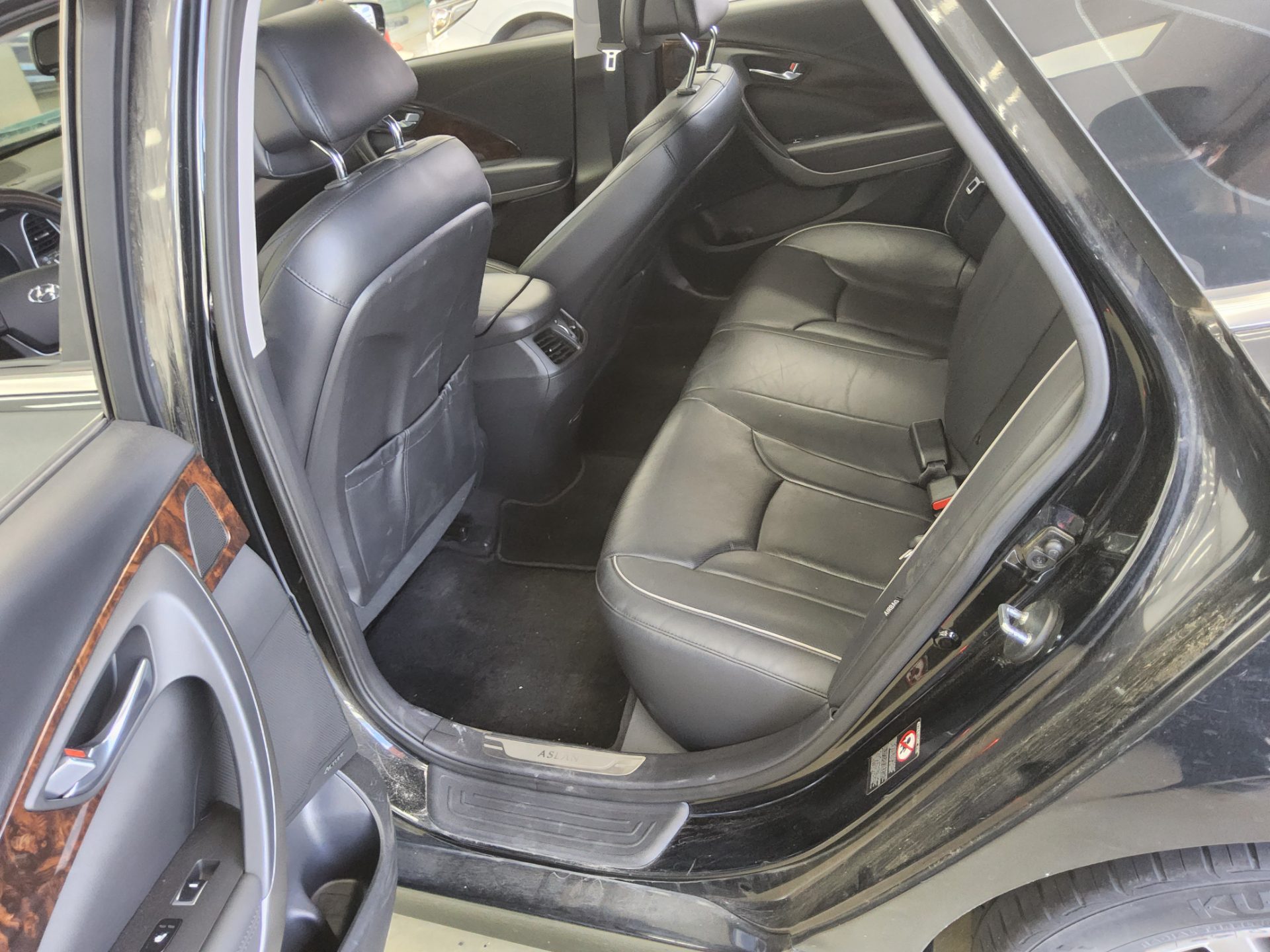 2016 - hyundai aslan