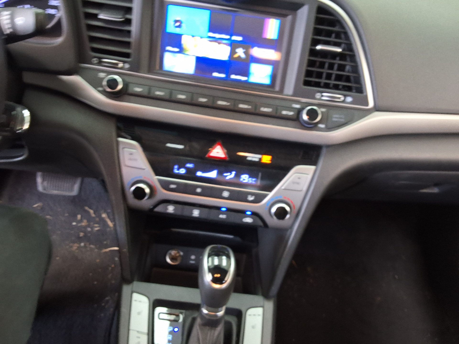 2016 - hyundai avante