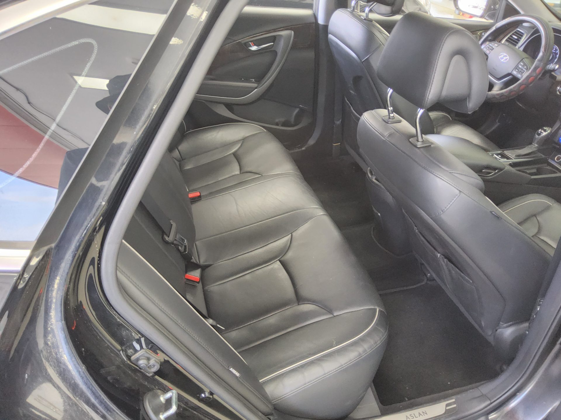 2016 - hyundai aslan