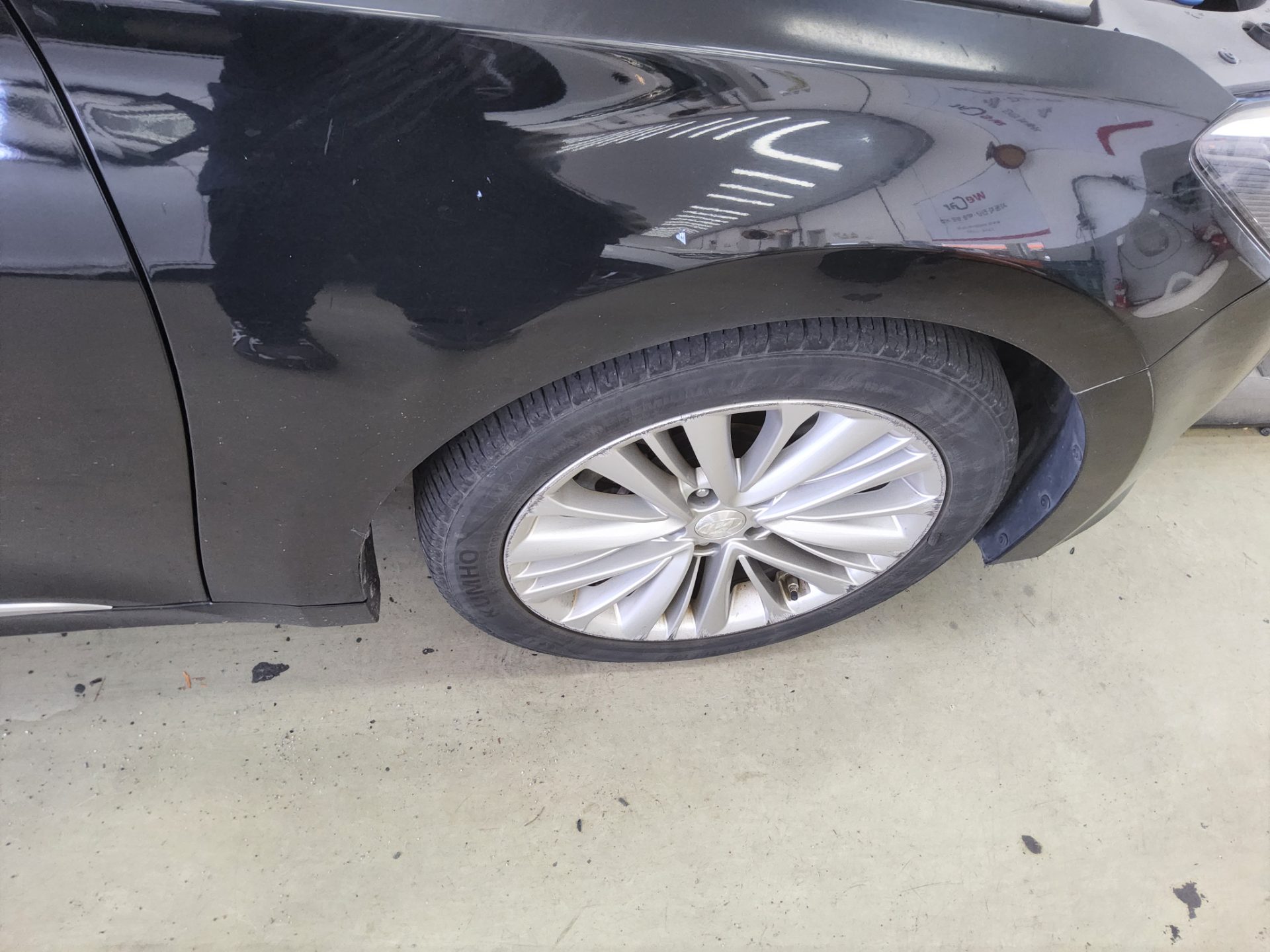 2016 - hyundai aslan
