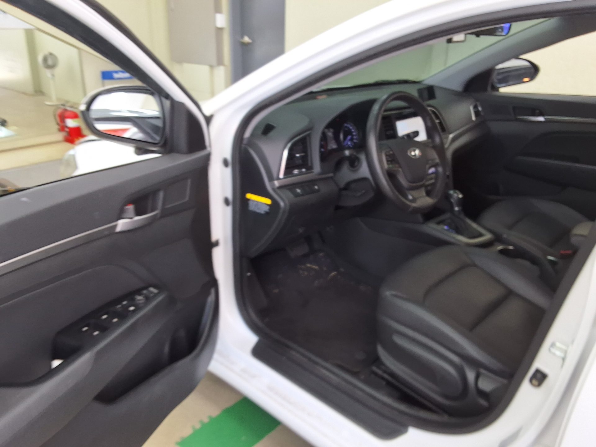 2016 - hyundai avante