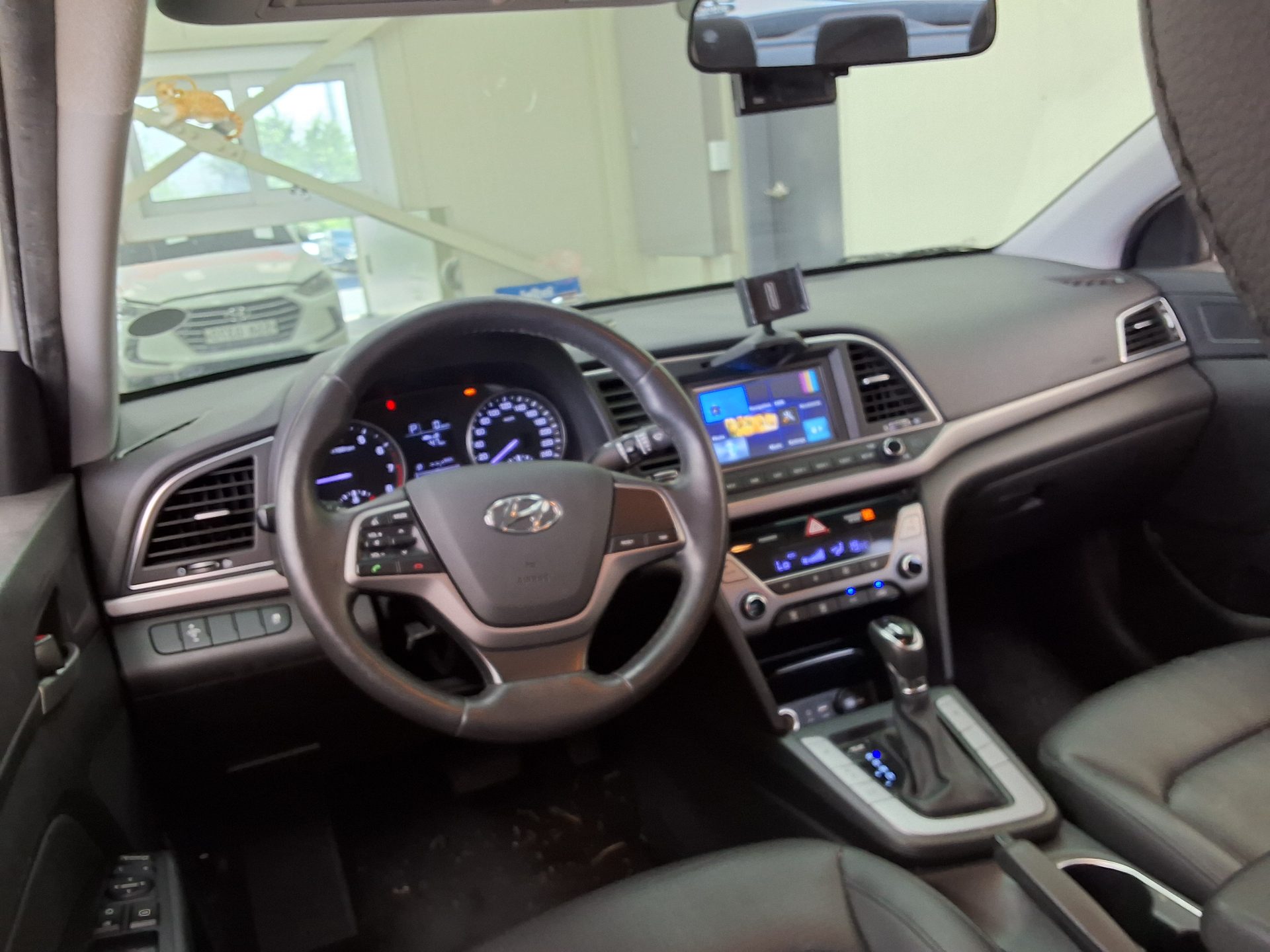 2016 - hyundai avante