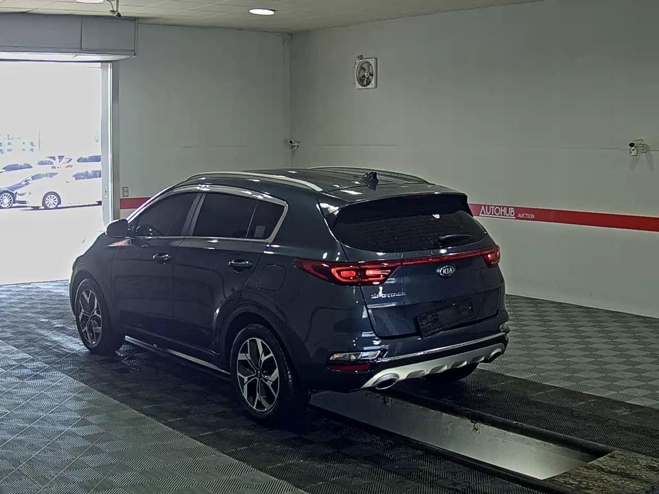 2022 - kia sportage