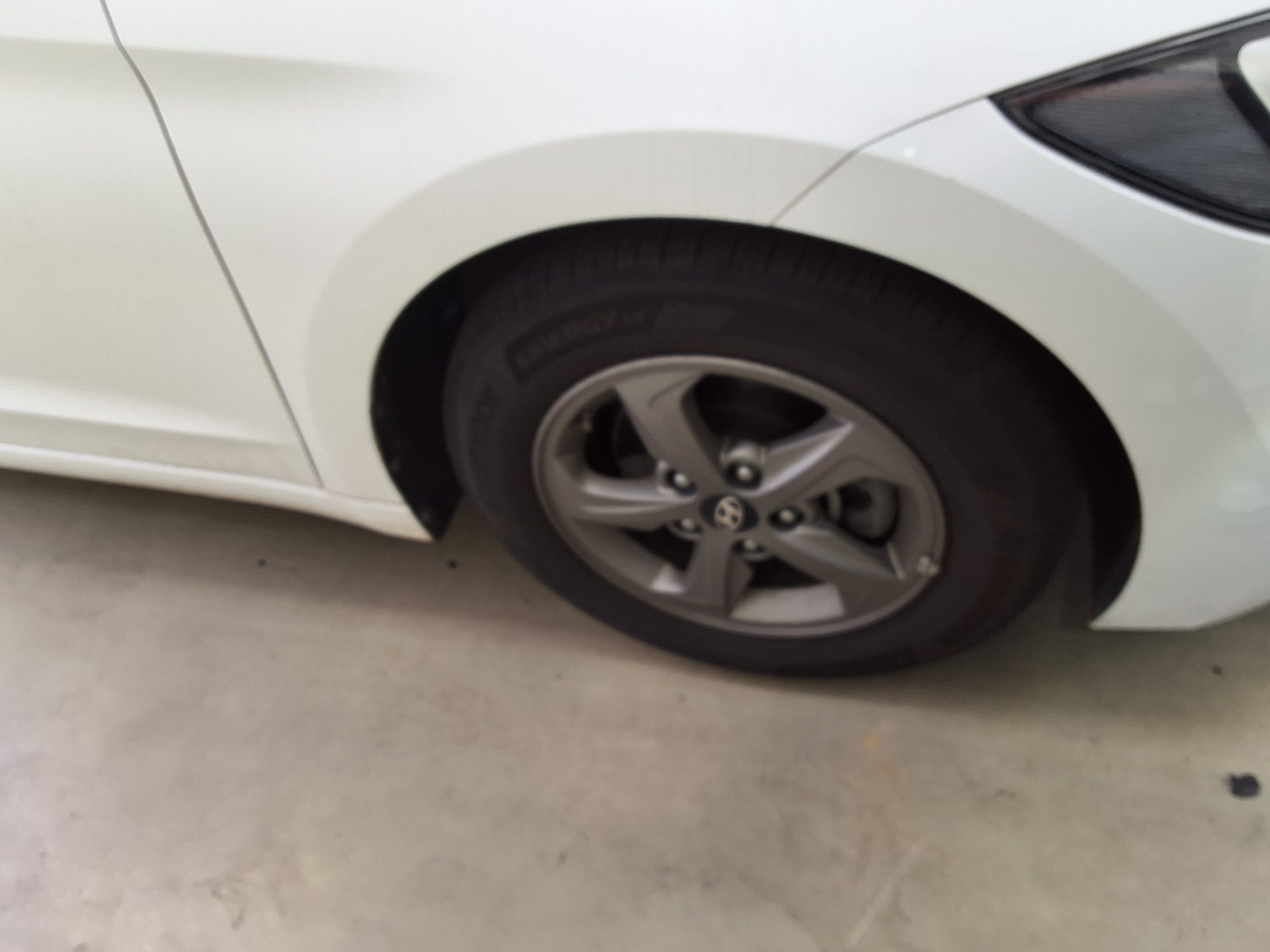 2016 - hyundai avante