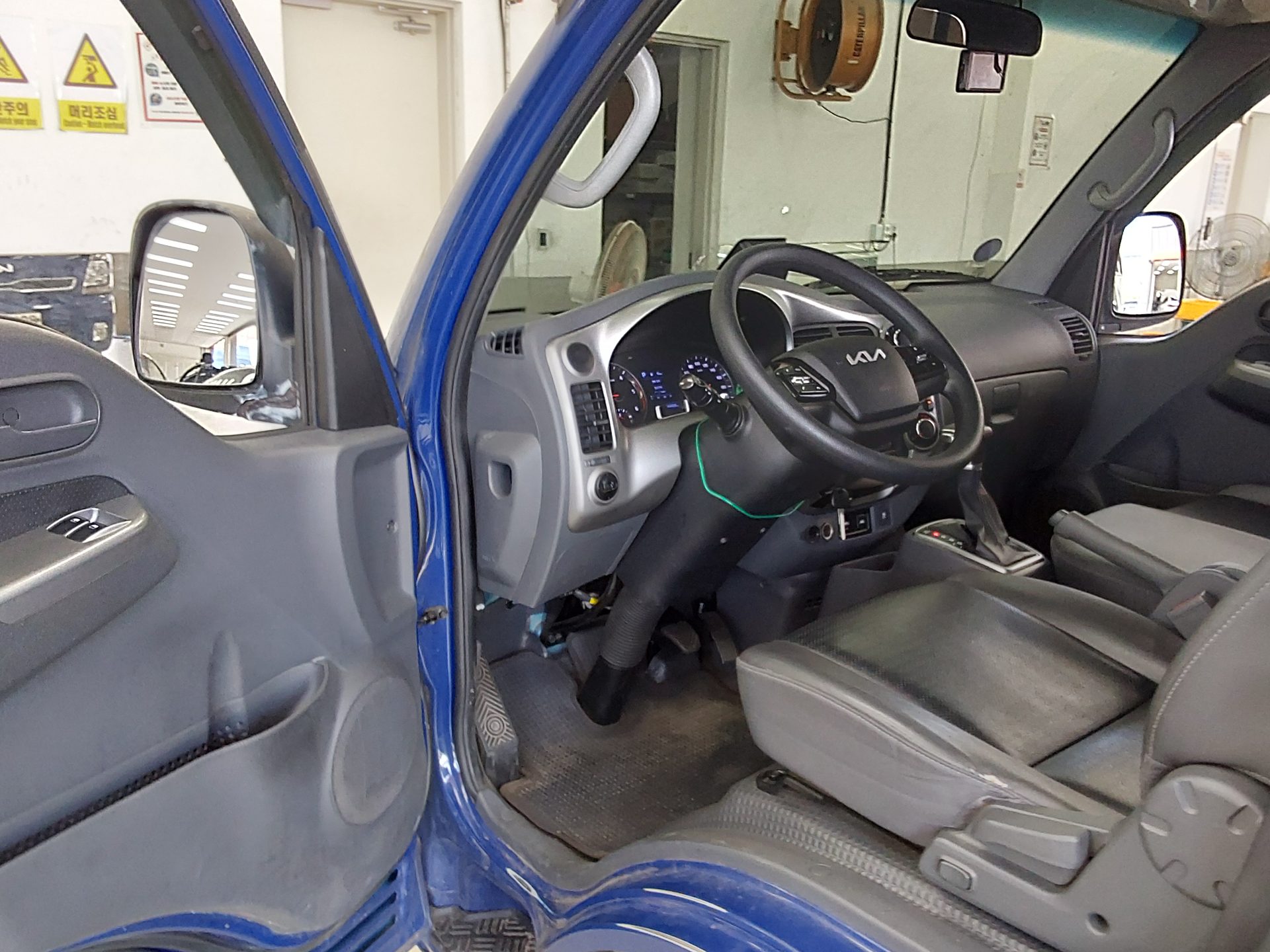 2022 - kia bongo