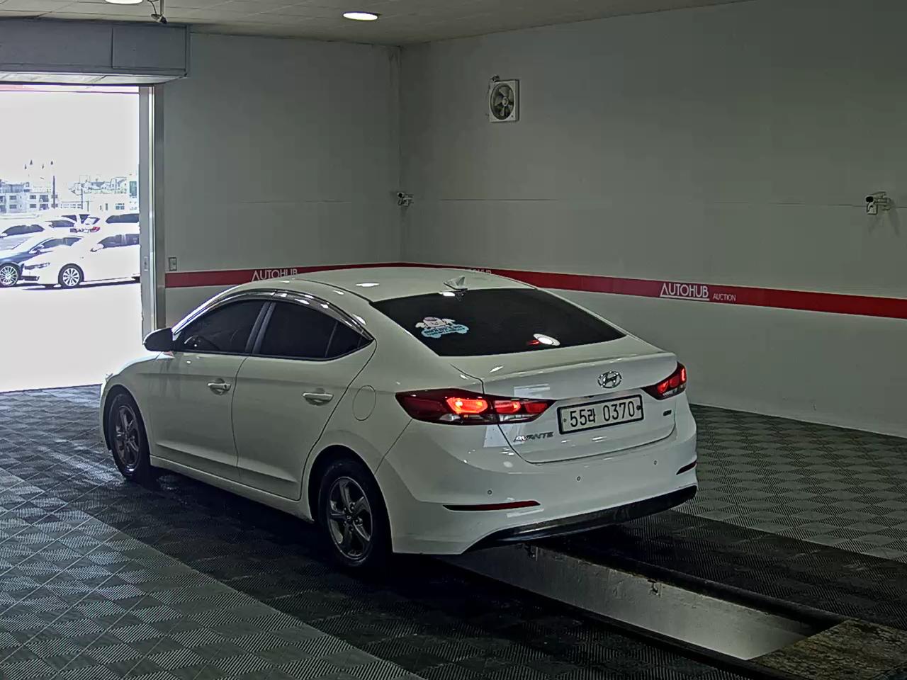 2016 - hyundai avante