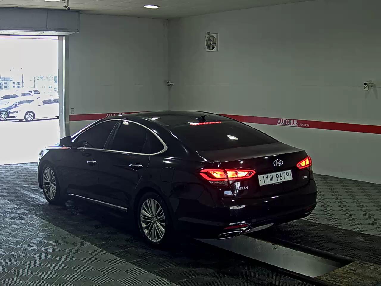 2016 - hyundai aslan