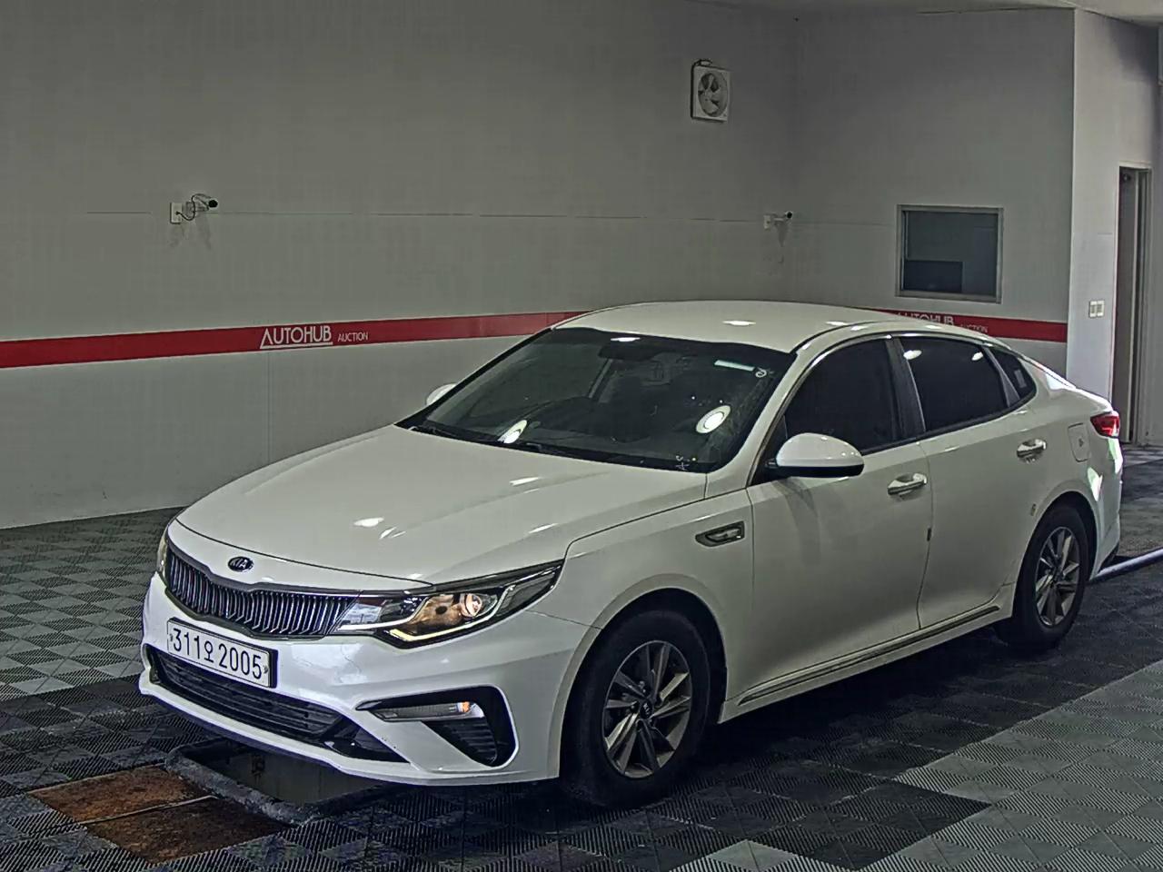 KIA K5 LPI RENTAL CAR