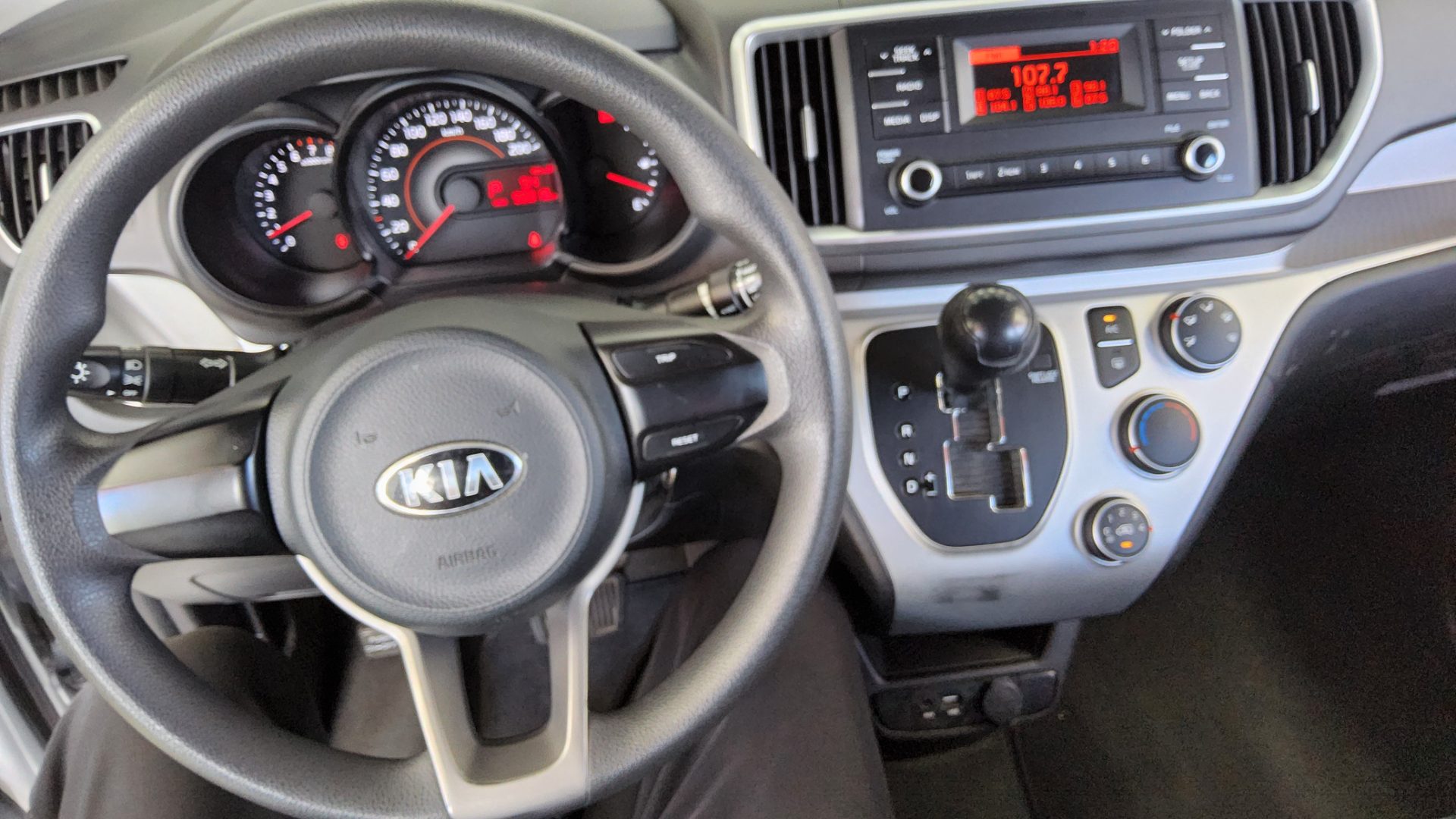 2019 - kia ray