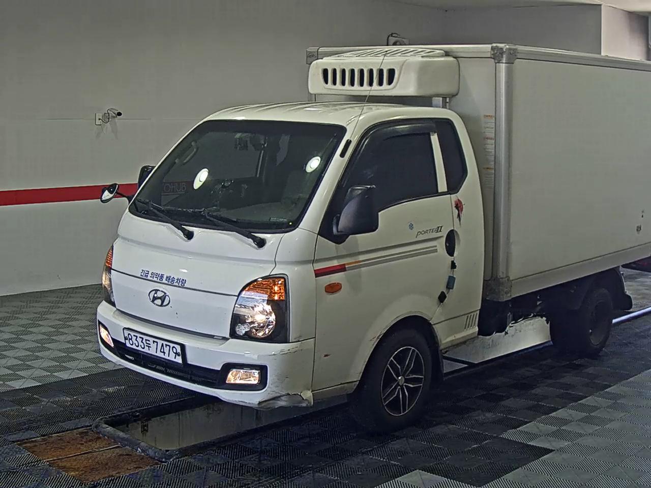 HYUNDAI PORTER II FREEZER BOX TRUCK SUPER CAB