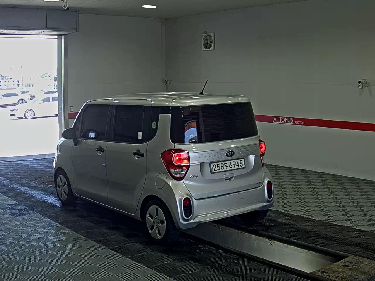 2019 - kia ray