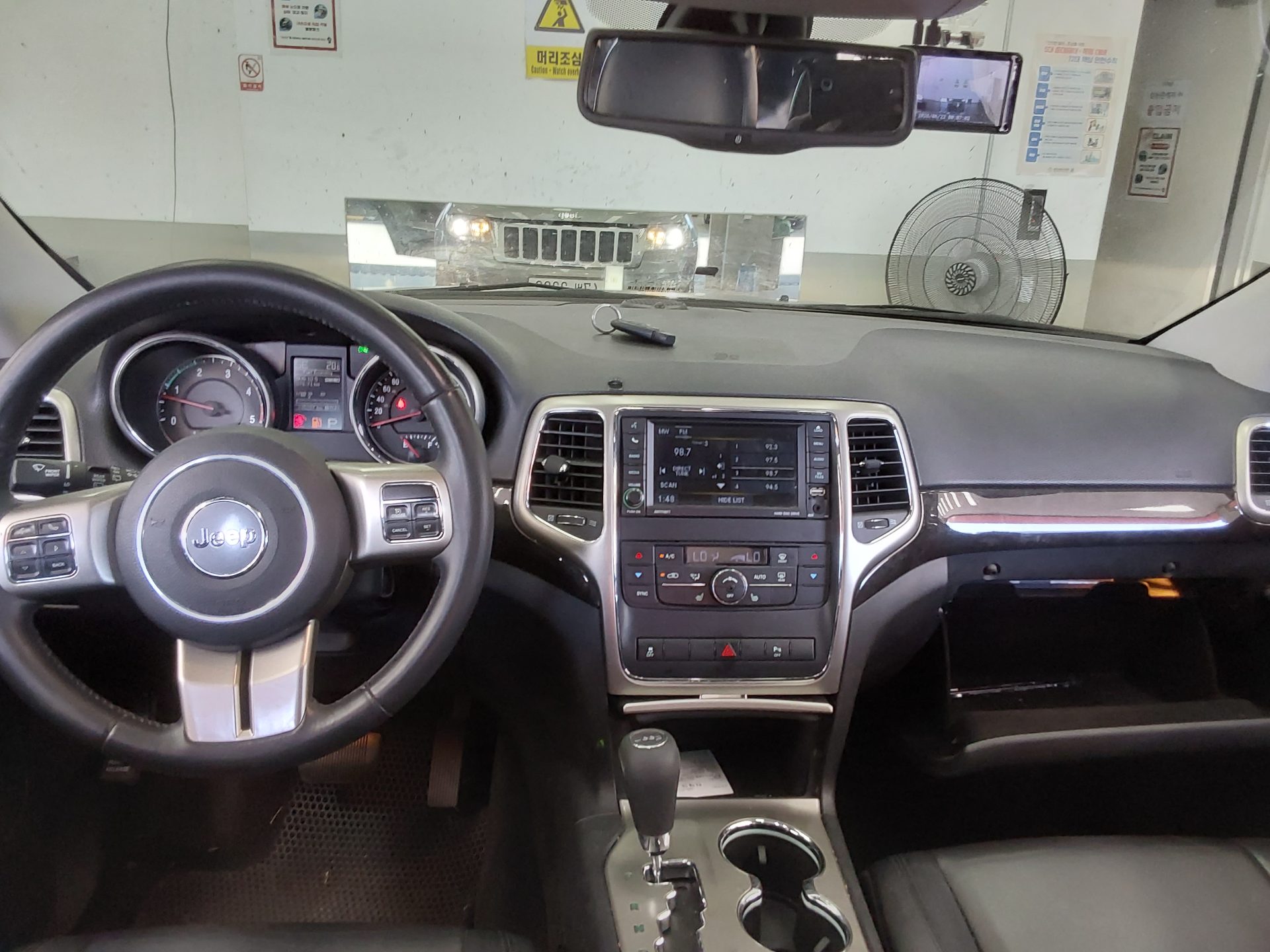 2013 - jeep grand cherokee