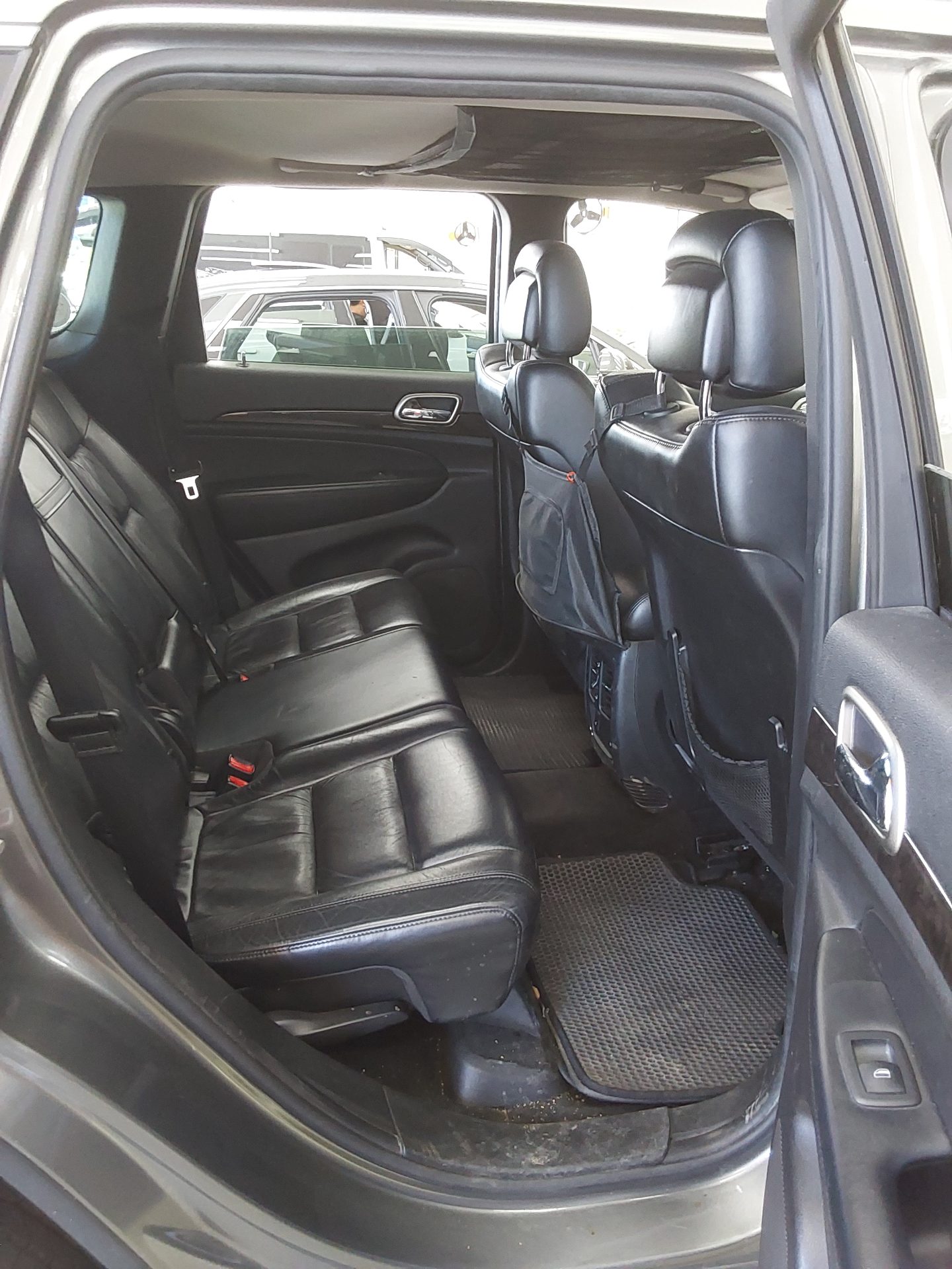 2013 - jeep grand cherokee
