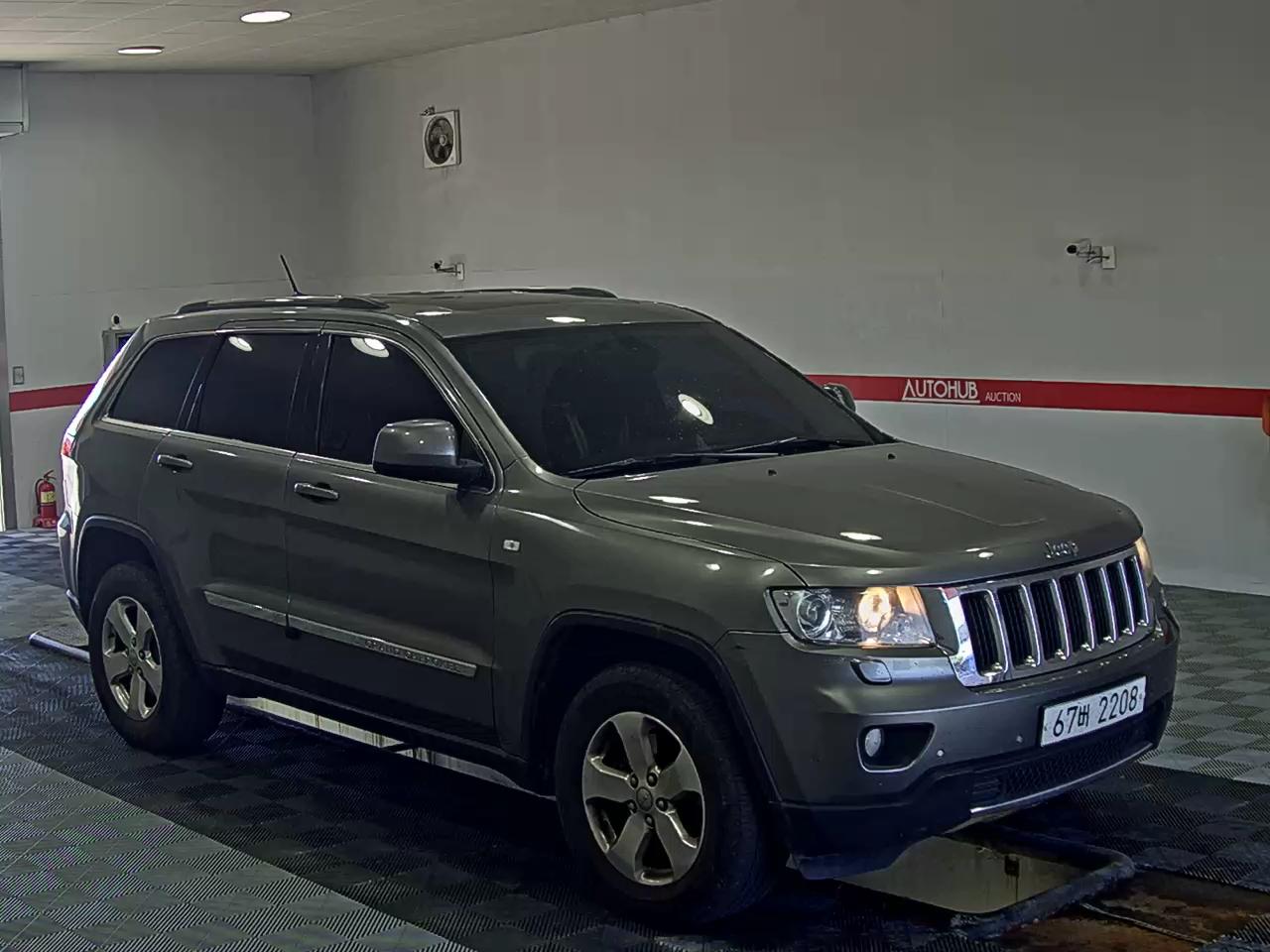 2013 - jeep grand cherokee