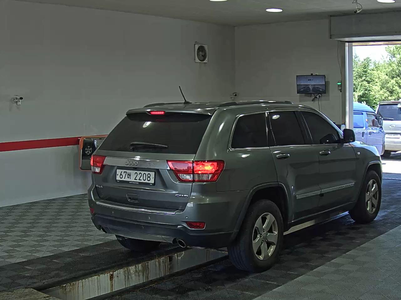 2013 - jeep grand cherokee