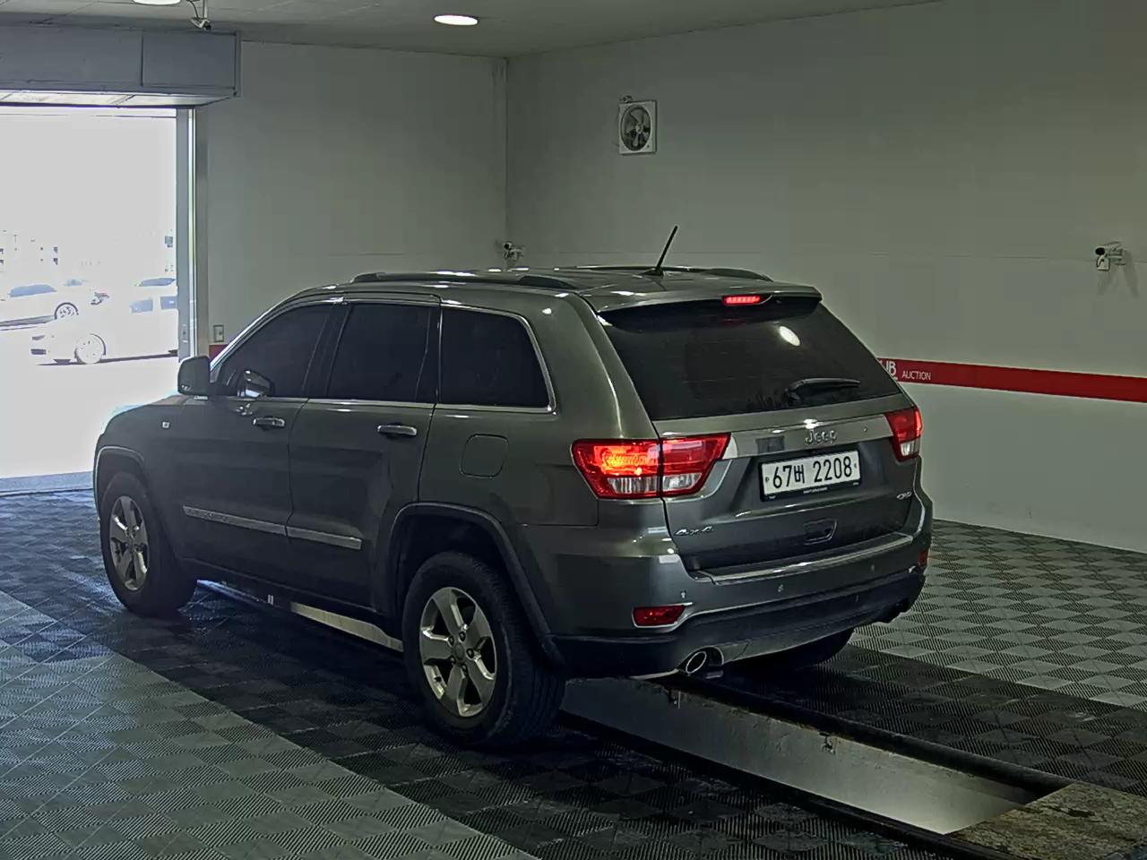 2013 - jeep grand cherokee