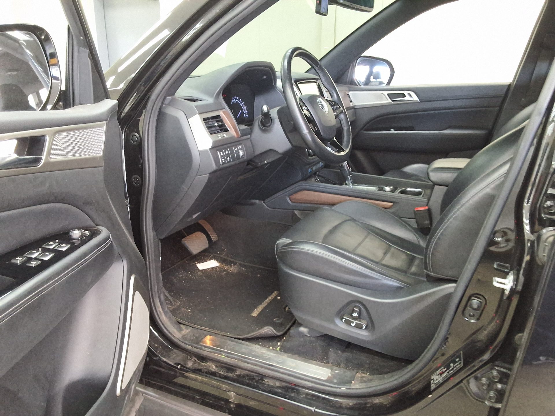 2018 - ssangyong rexton