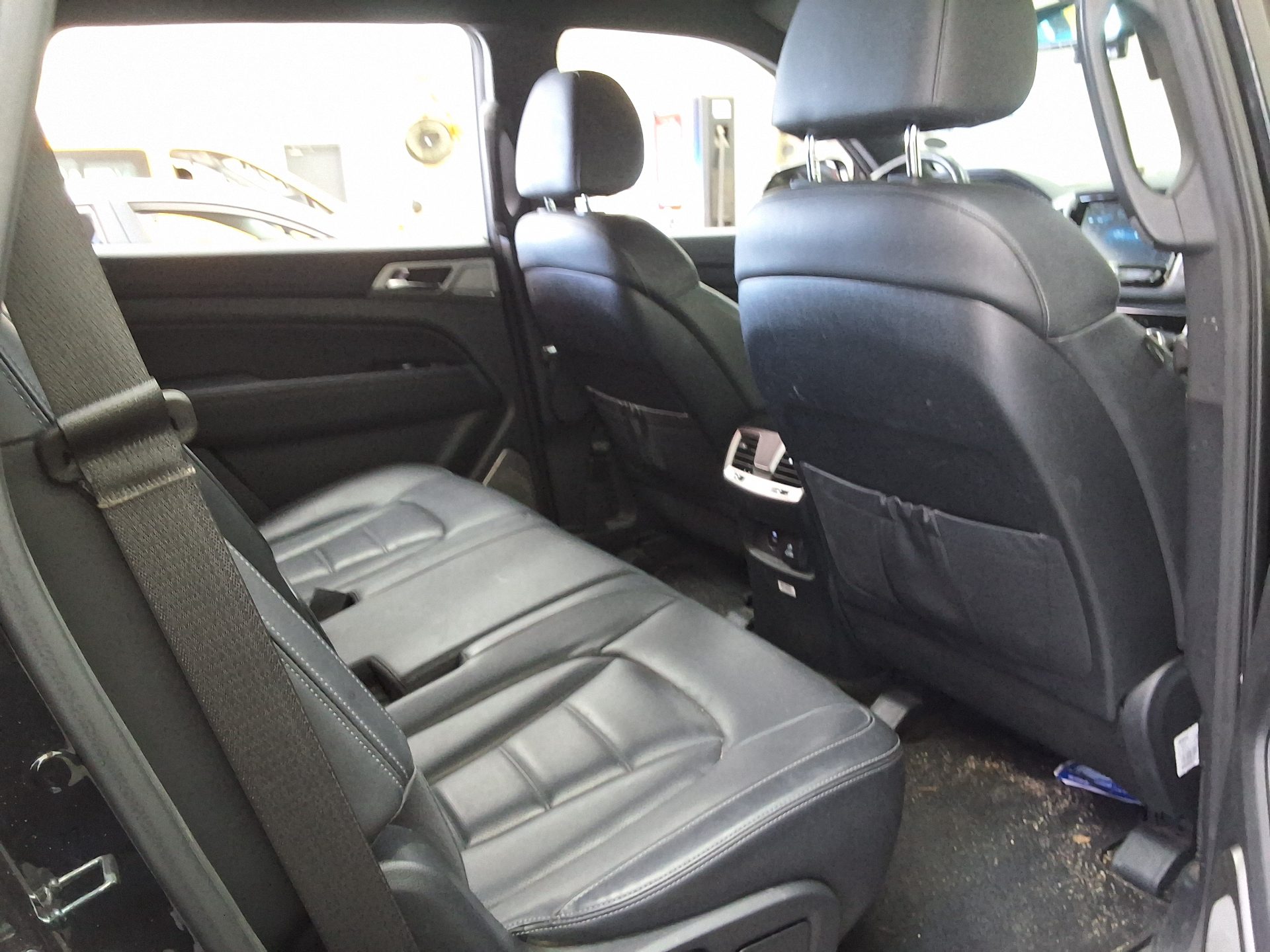 2018 - ssangyong rexton