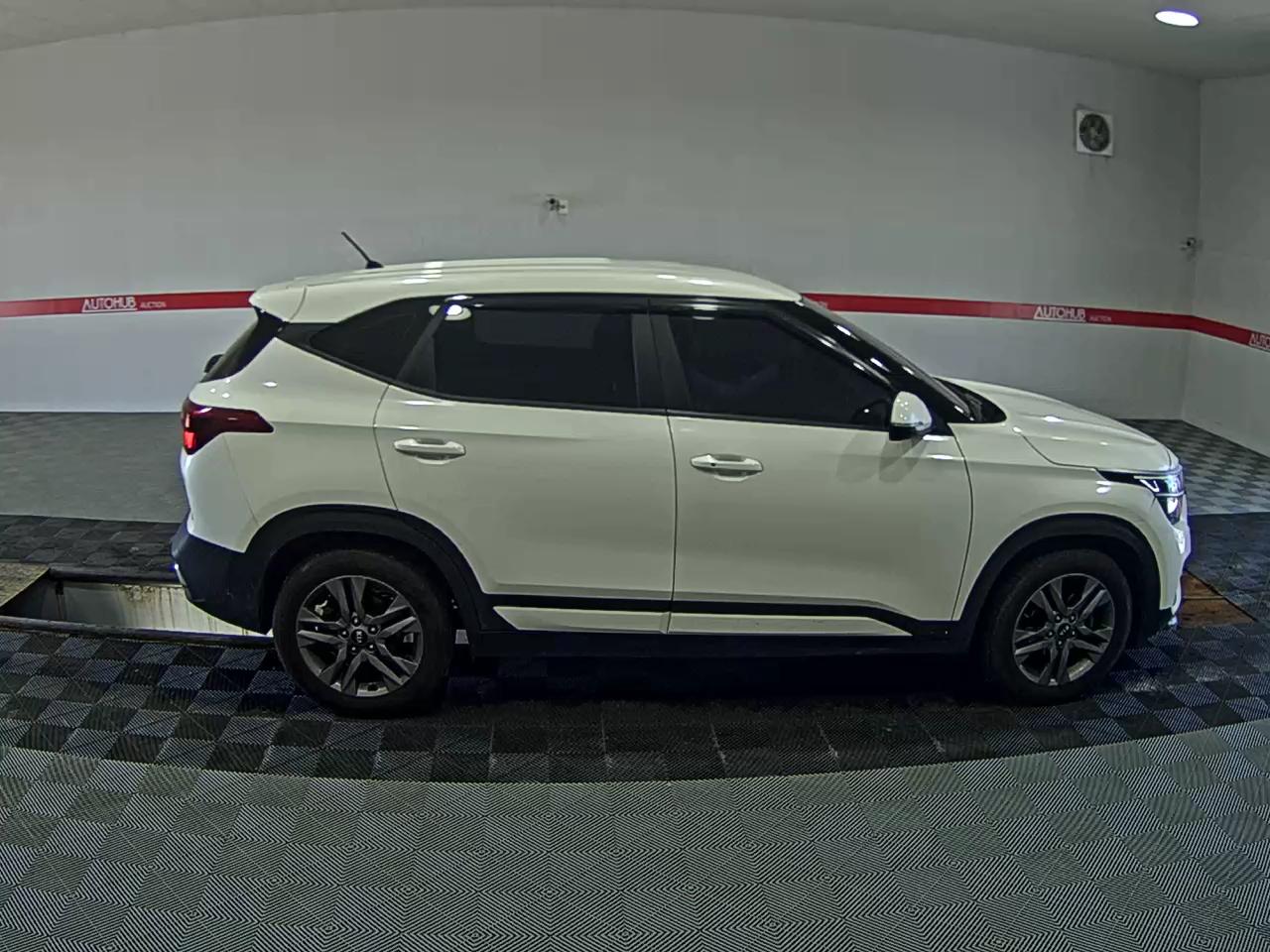 2022 - kia seltos