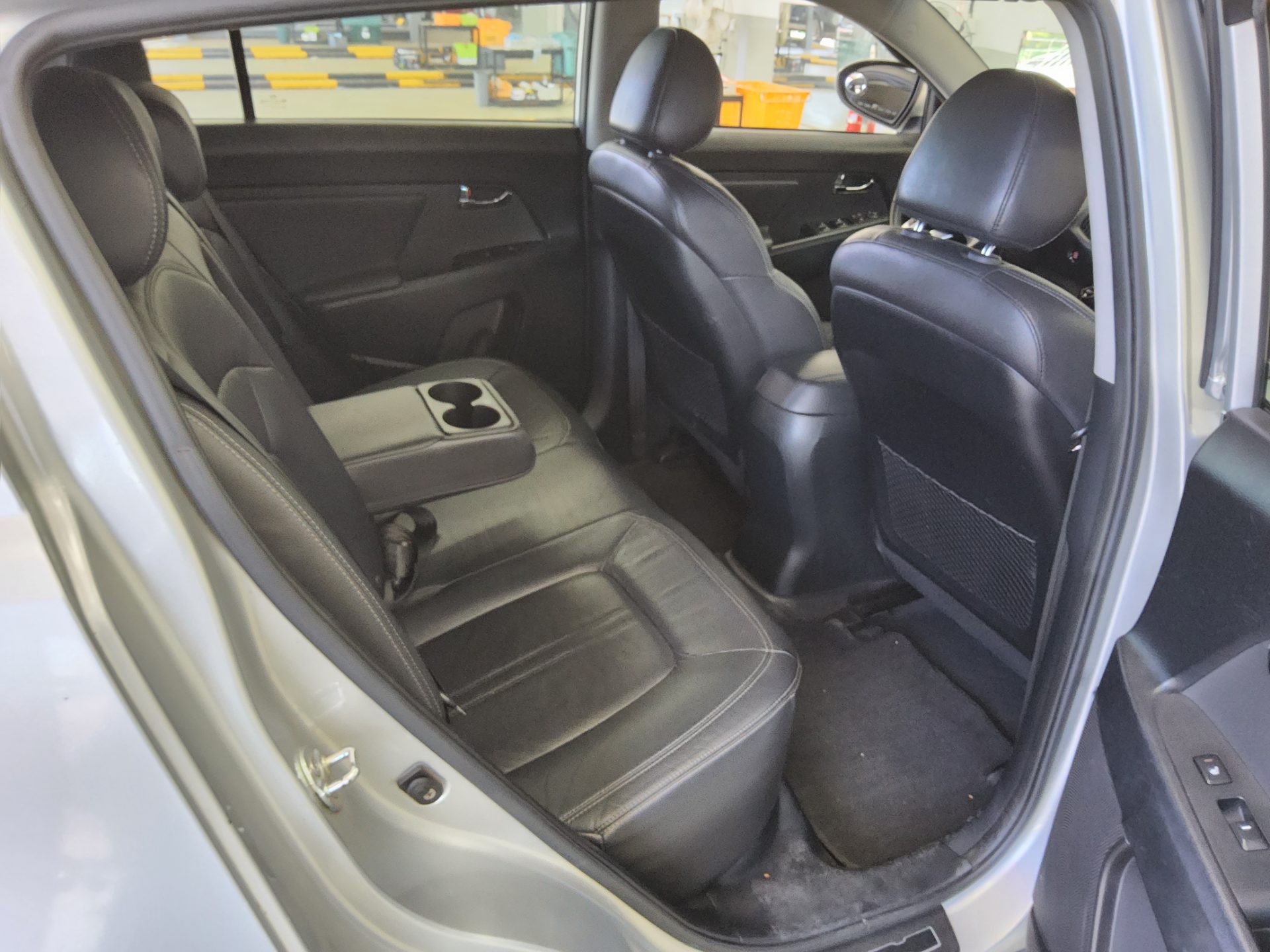 2011 - kia sportage