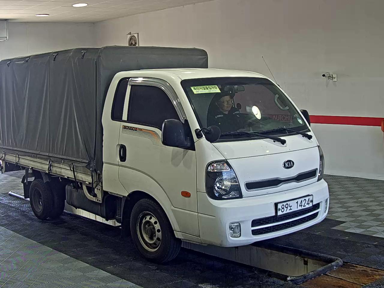 2016 - kia bongo