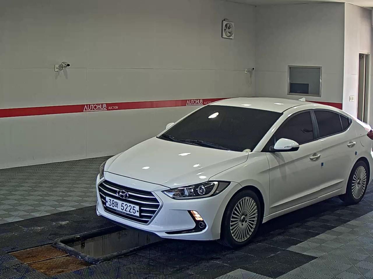 HYUNDAI AVANTE GDi VALUE