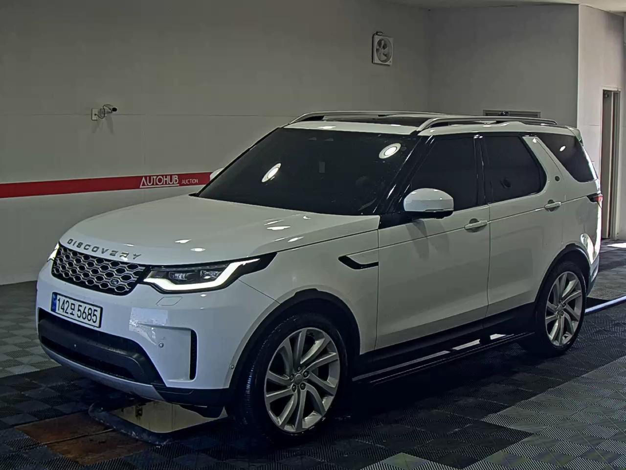 2022 - land rover discovery