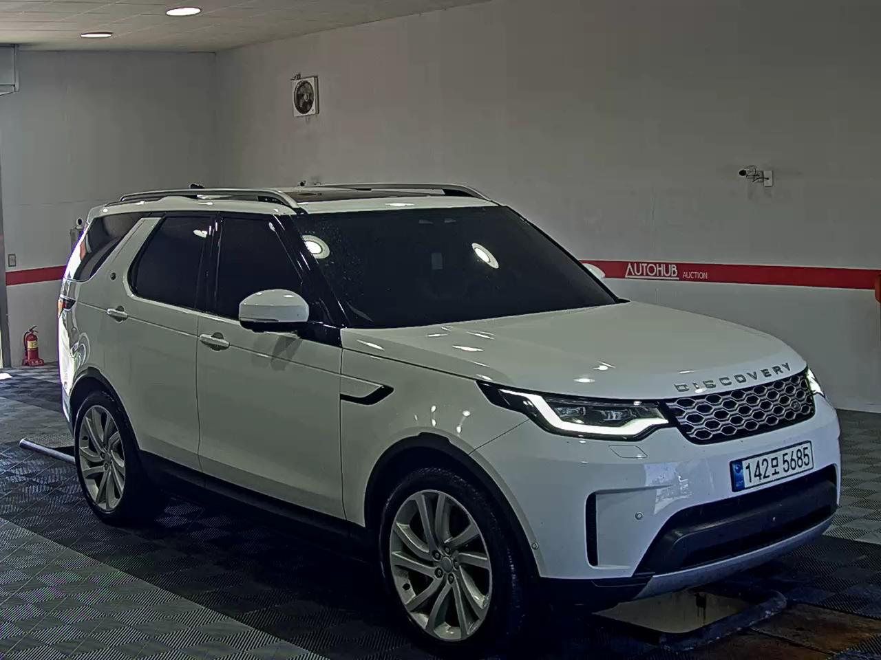 2022 - land rover discovery
