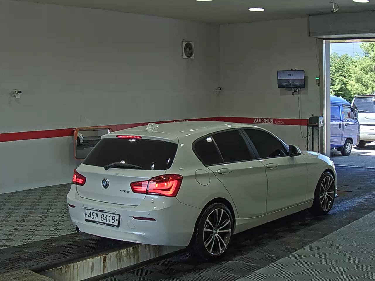 2019 - bmw 1 series