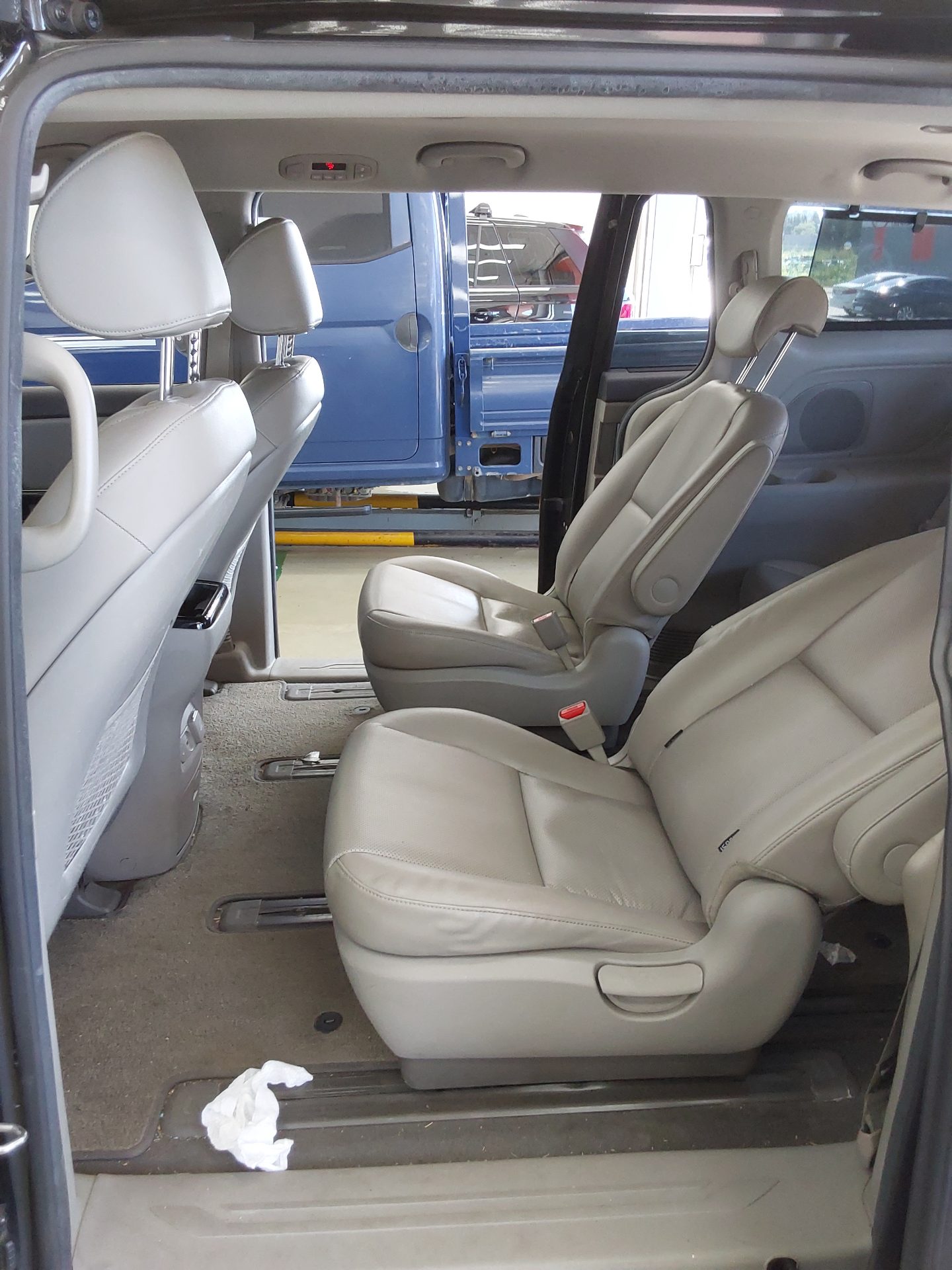 2018 - kia carnival