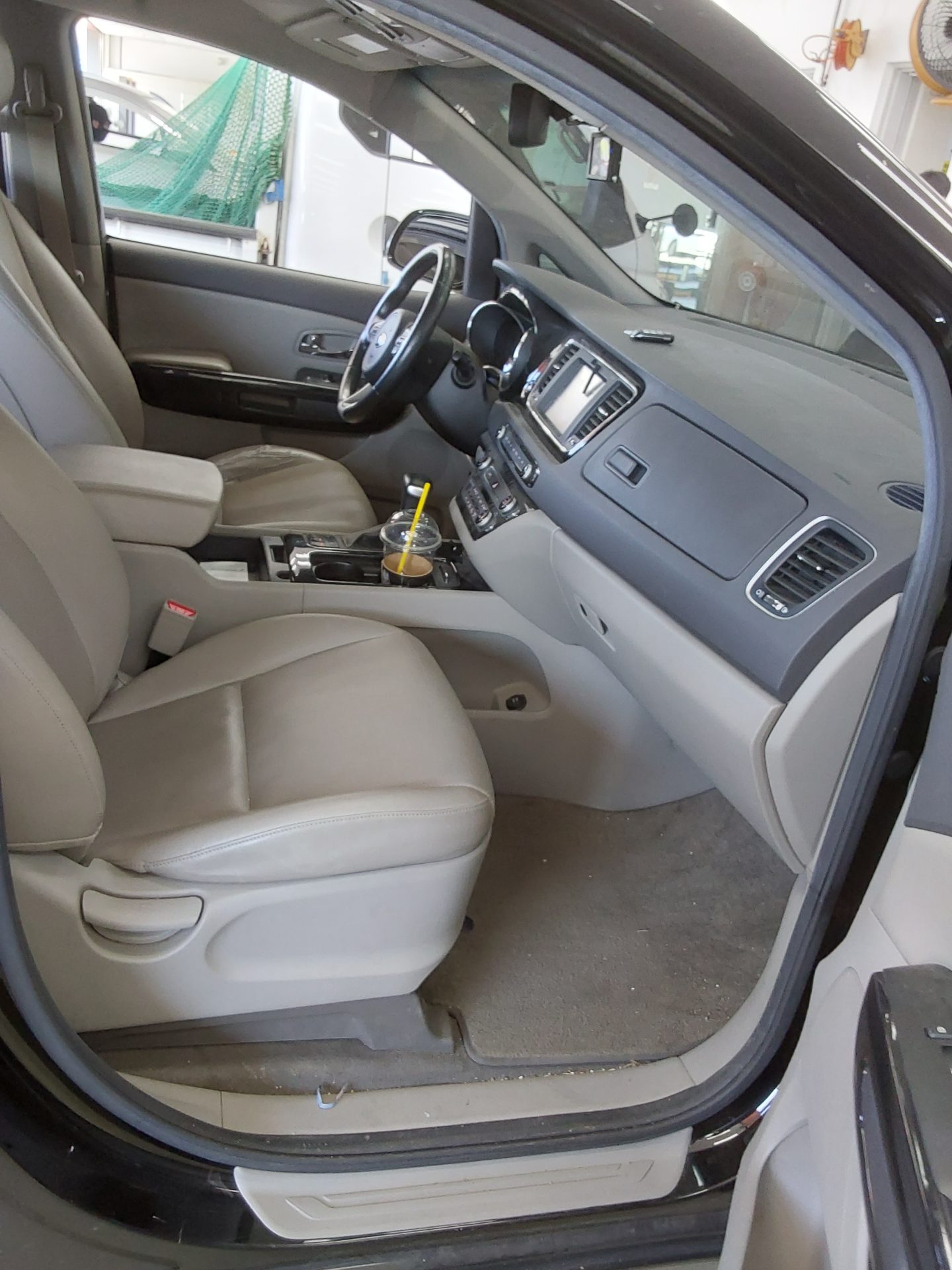 2018 - kia carnival