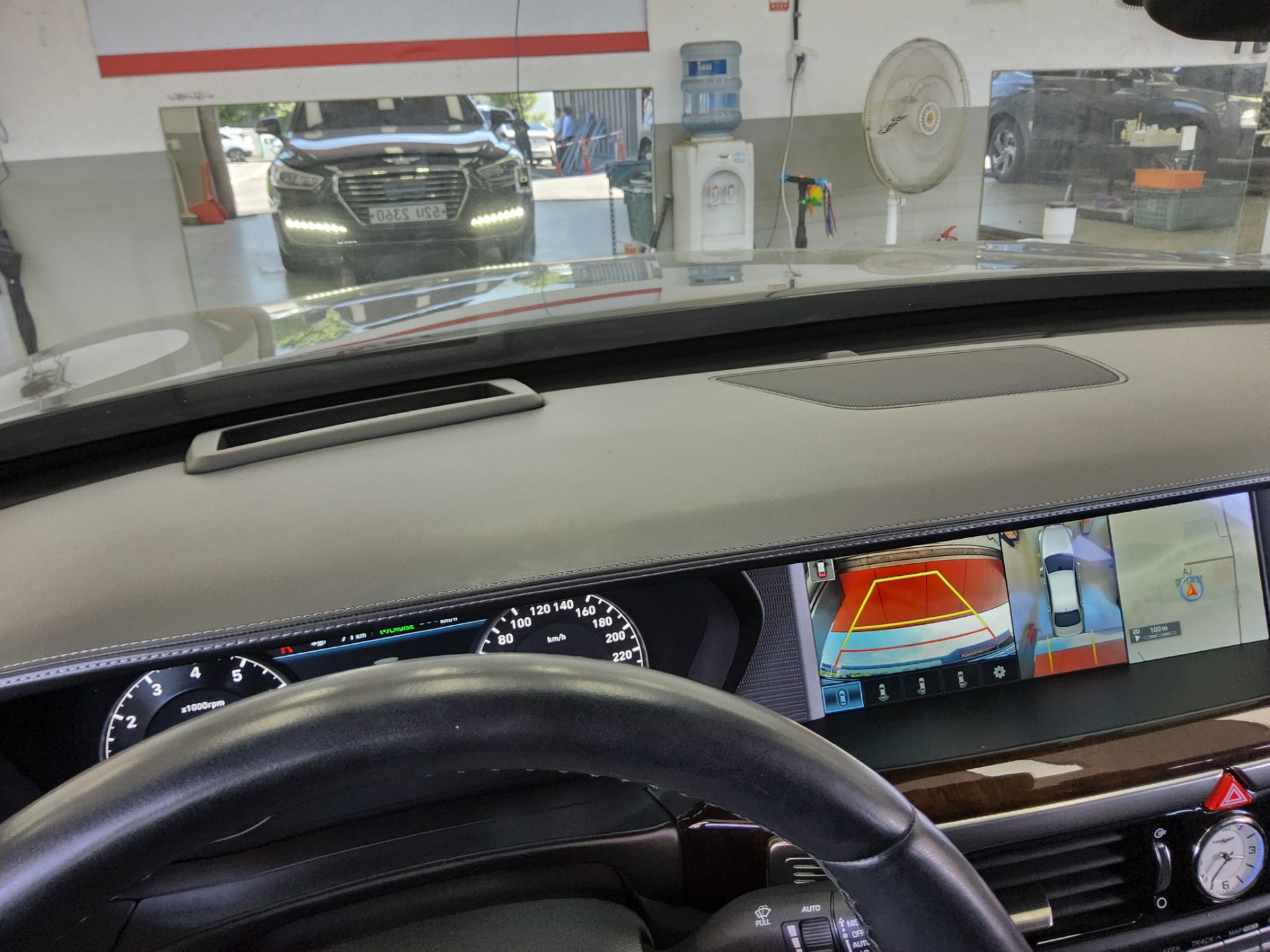2018 - genesis eq900