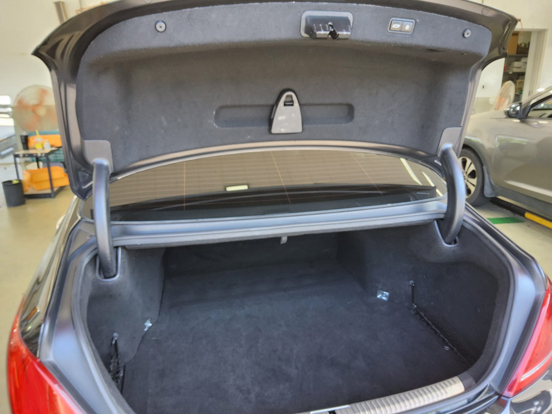 2018 - genesis eq900