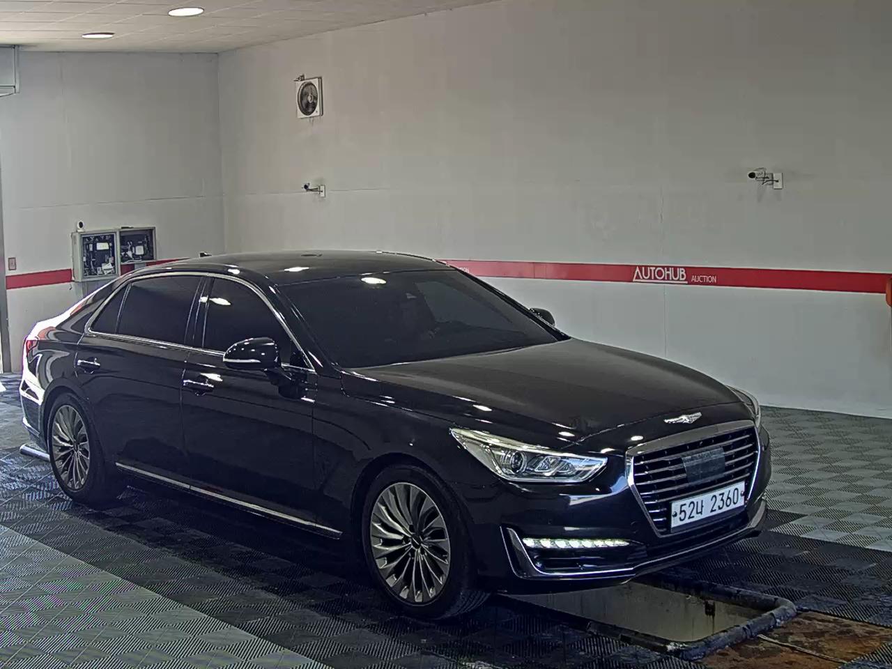 2018 - genesis eq900
