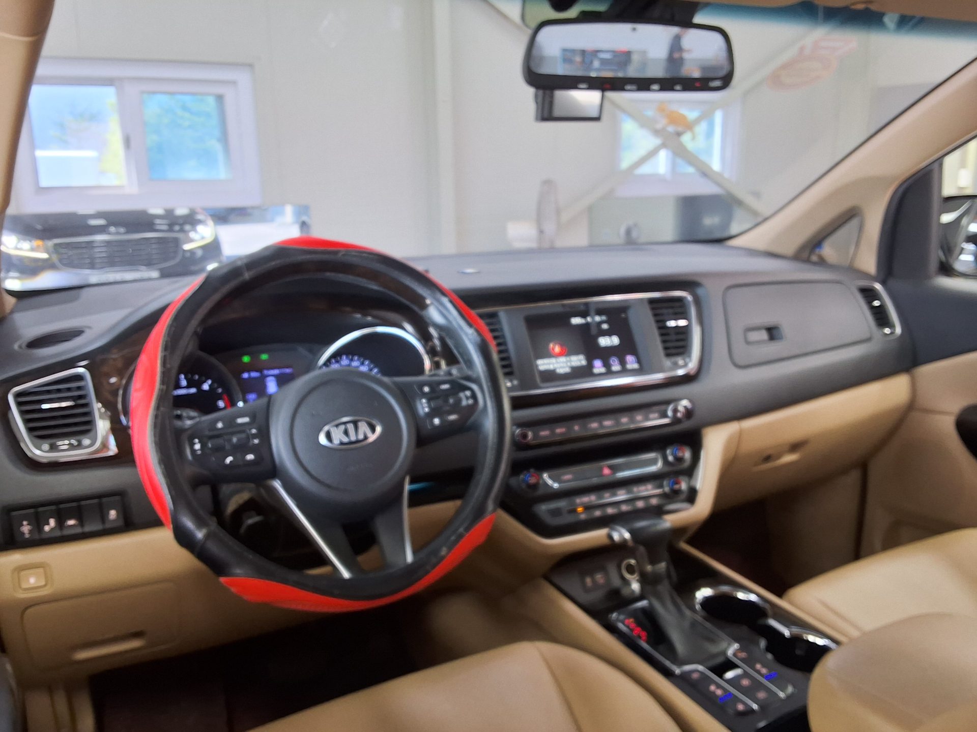 2019 - kia carnival