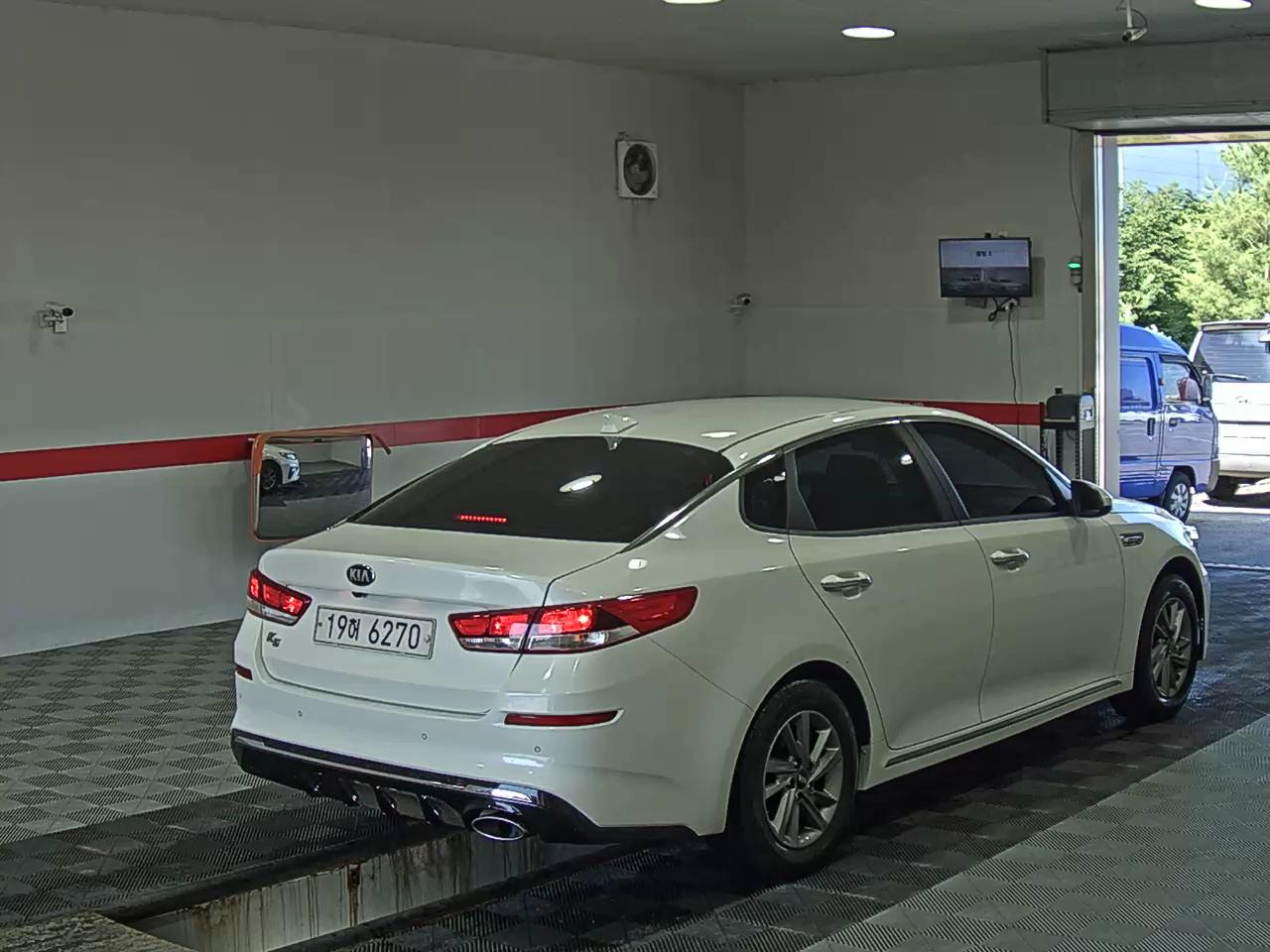 2020 - kia k5
