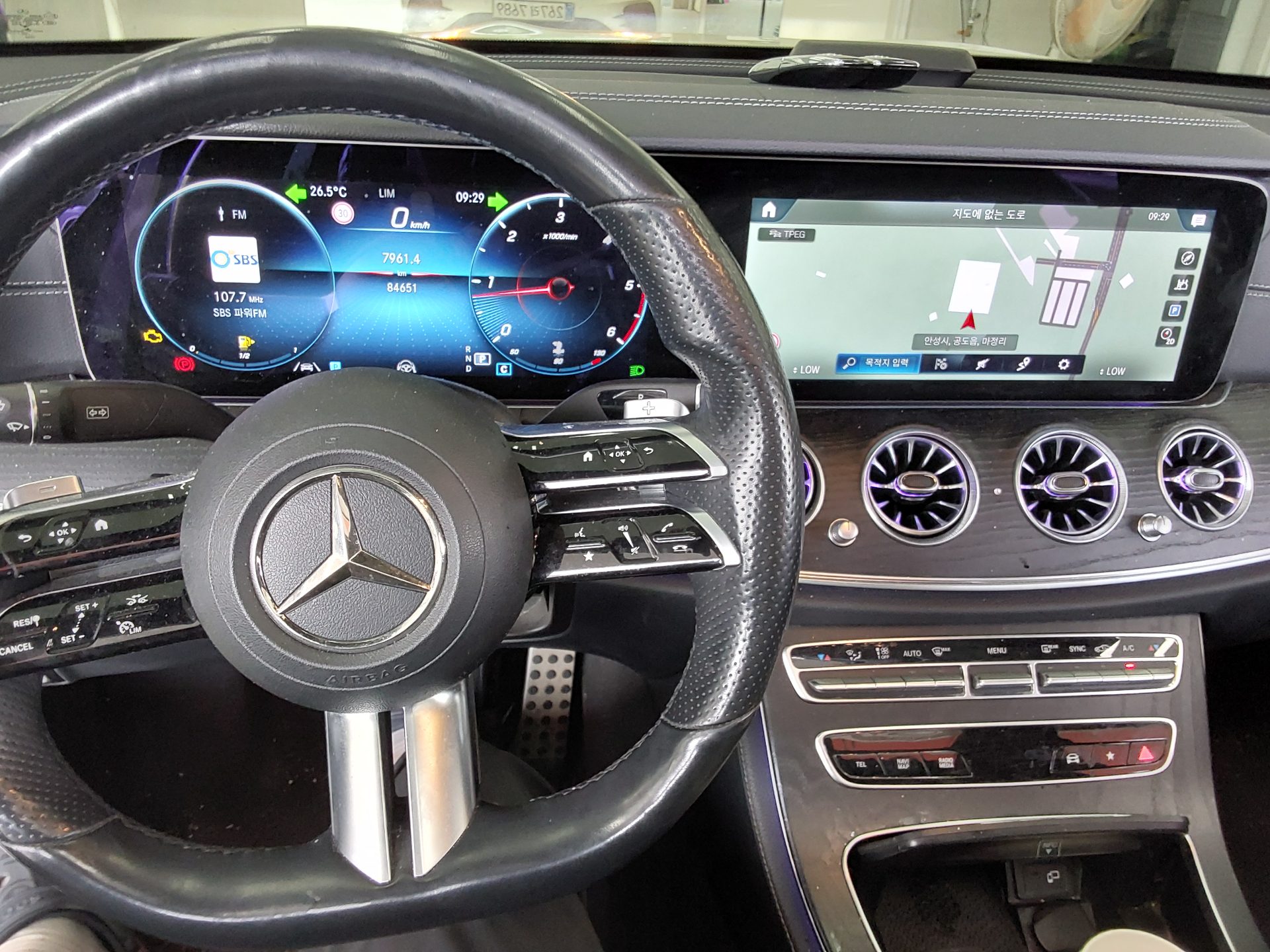 مرسيدس بنز E Class (5Th Gen) E220D فورماتيك AMG Line 2021 E220d 4MATIC LINE