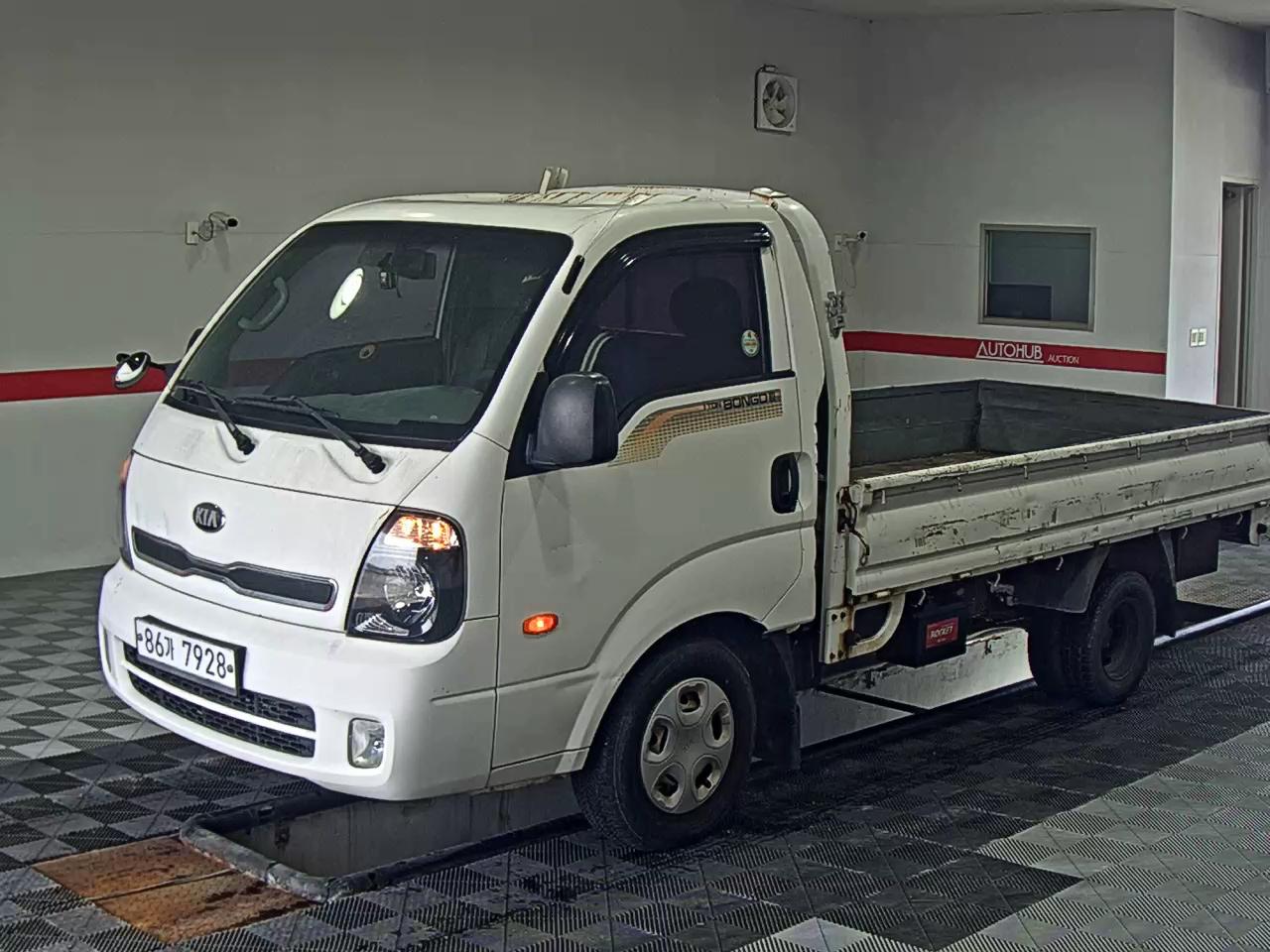 2013 - kia bongo
