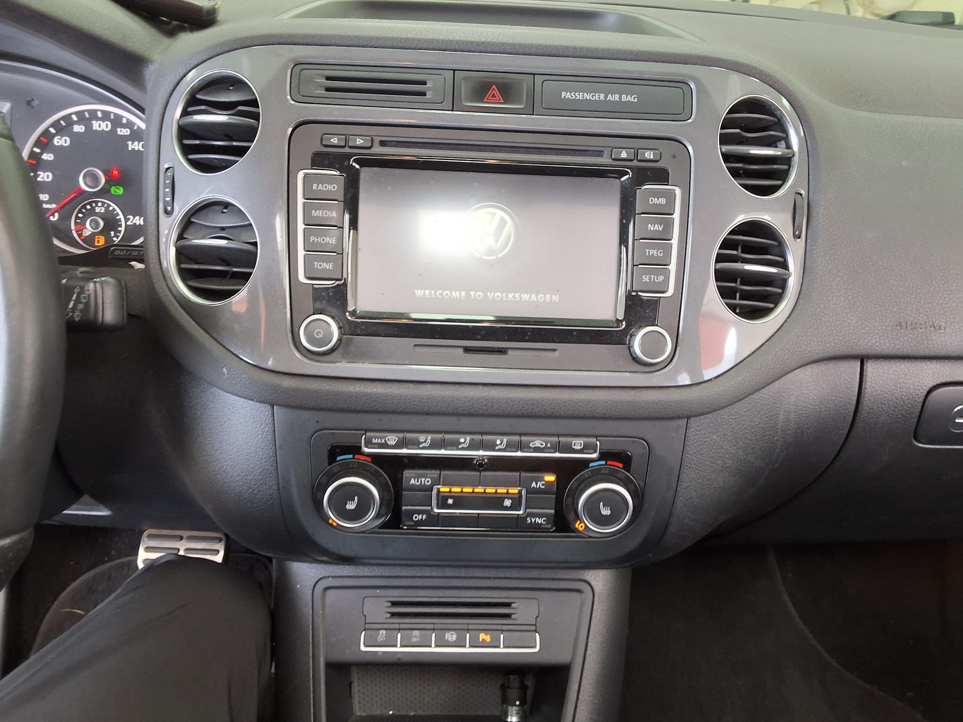 2013 - volkswagen tiguan