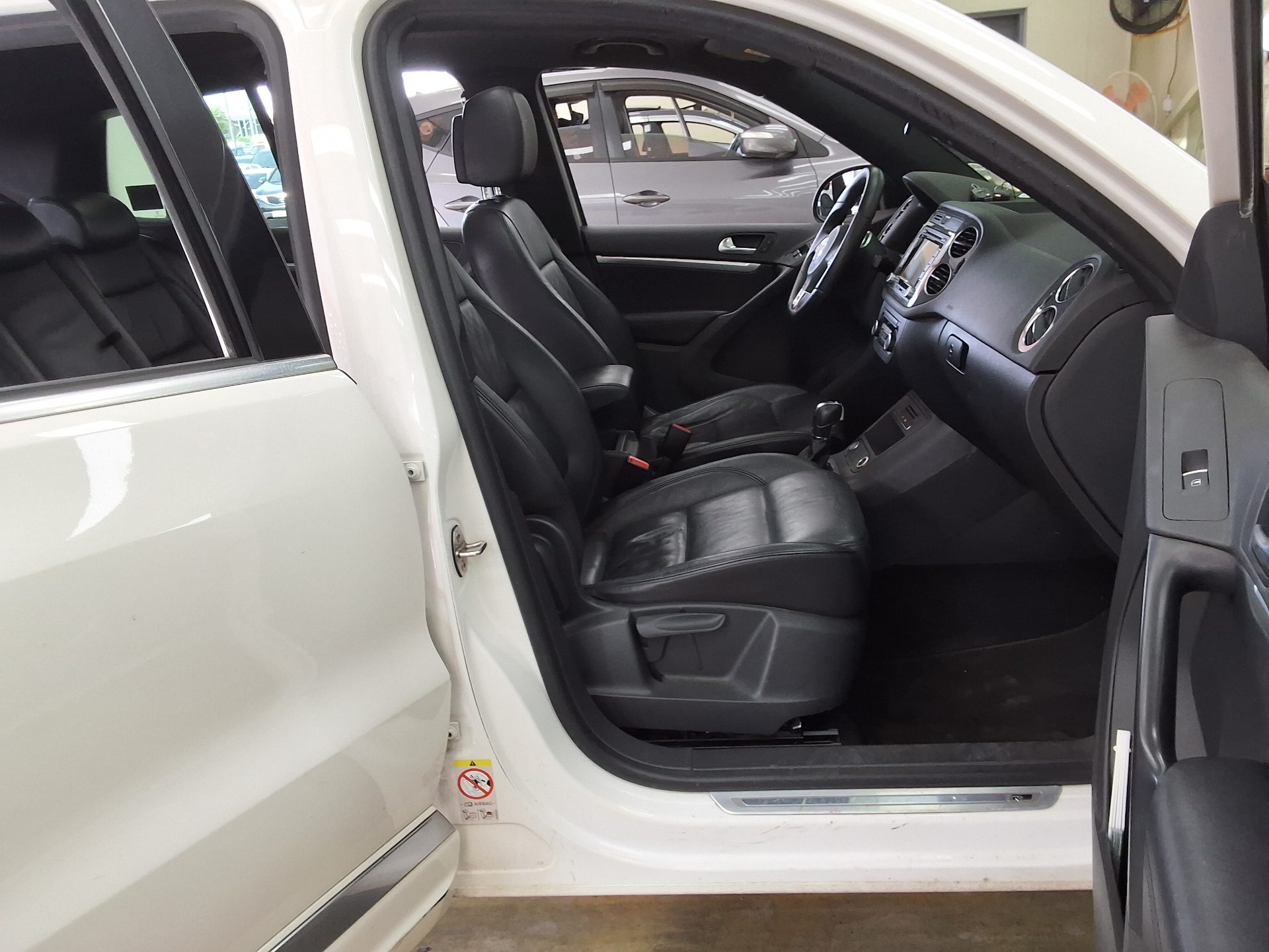 2013 - volkswagen tiguan